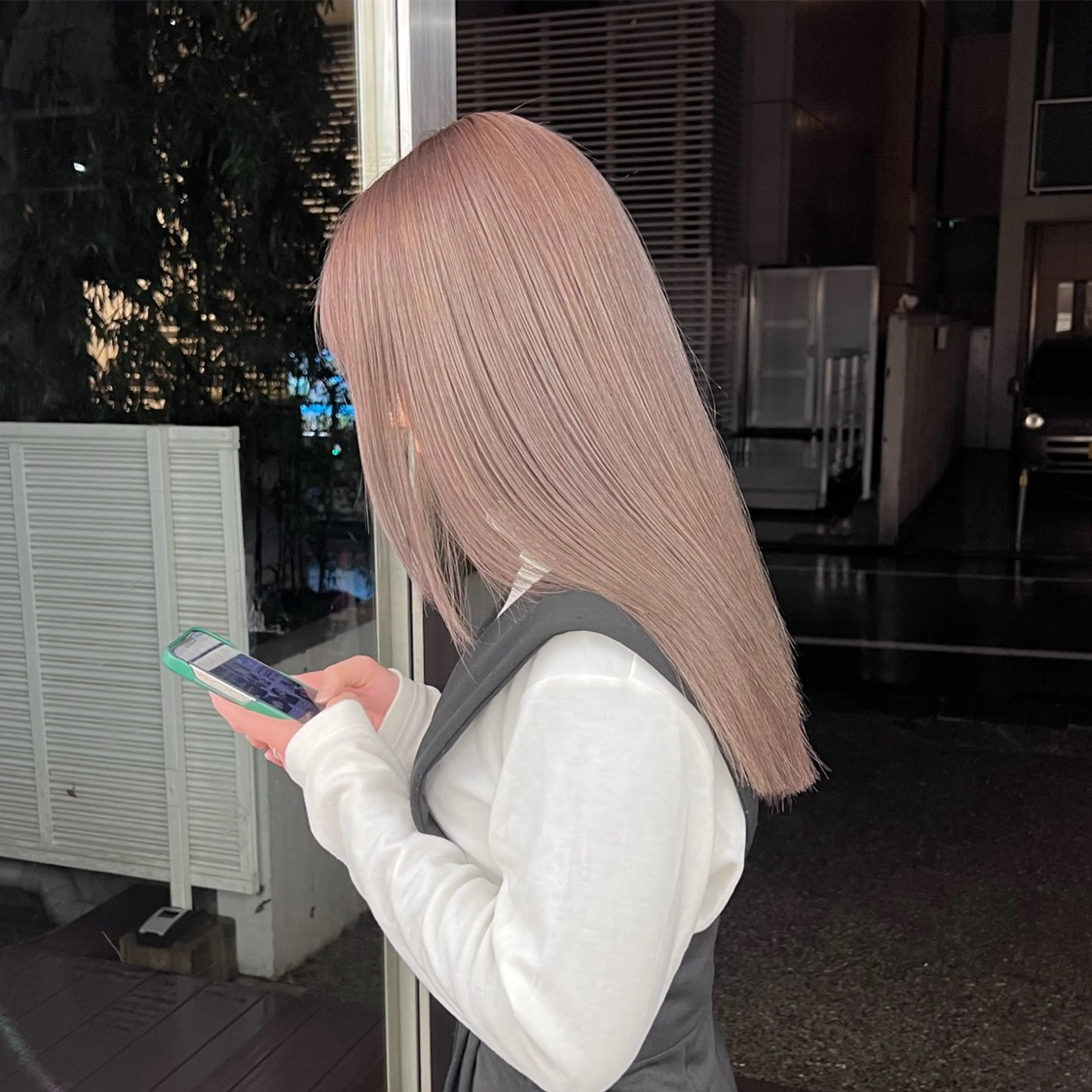 セミロング カラー ベージュカラー カット ヘアカラー ムラ修正💎 艶髪ハイトーン💎のヘアスタイル