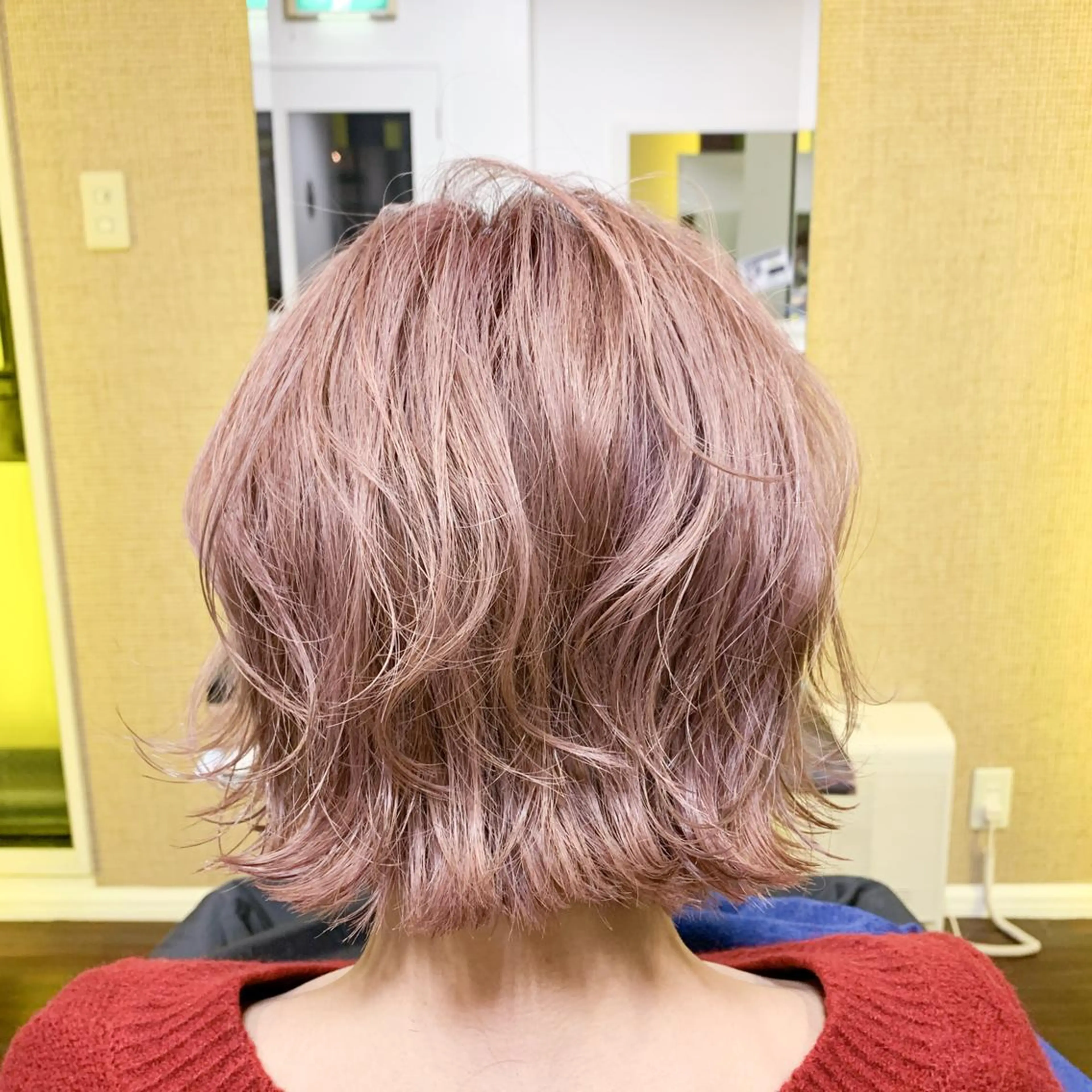 ショート カラー ピンクカラー カット ヘアカラー トリートメント 神 .のヘアスタイル