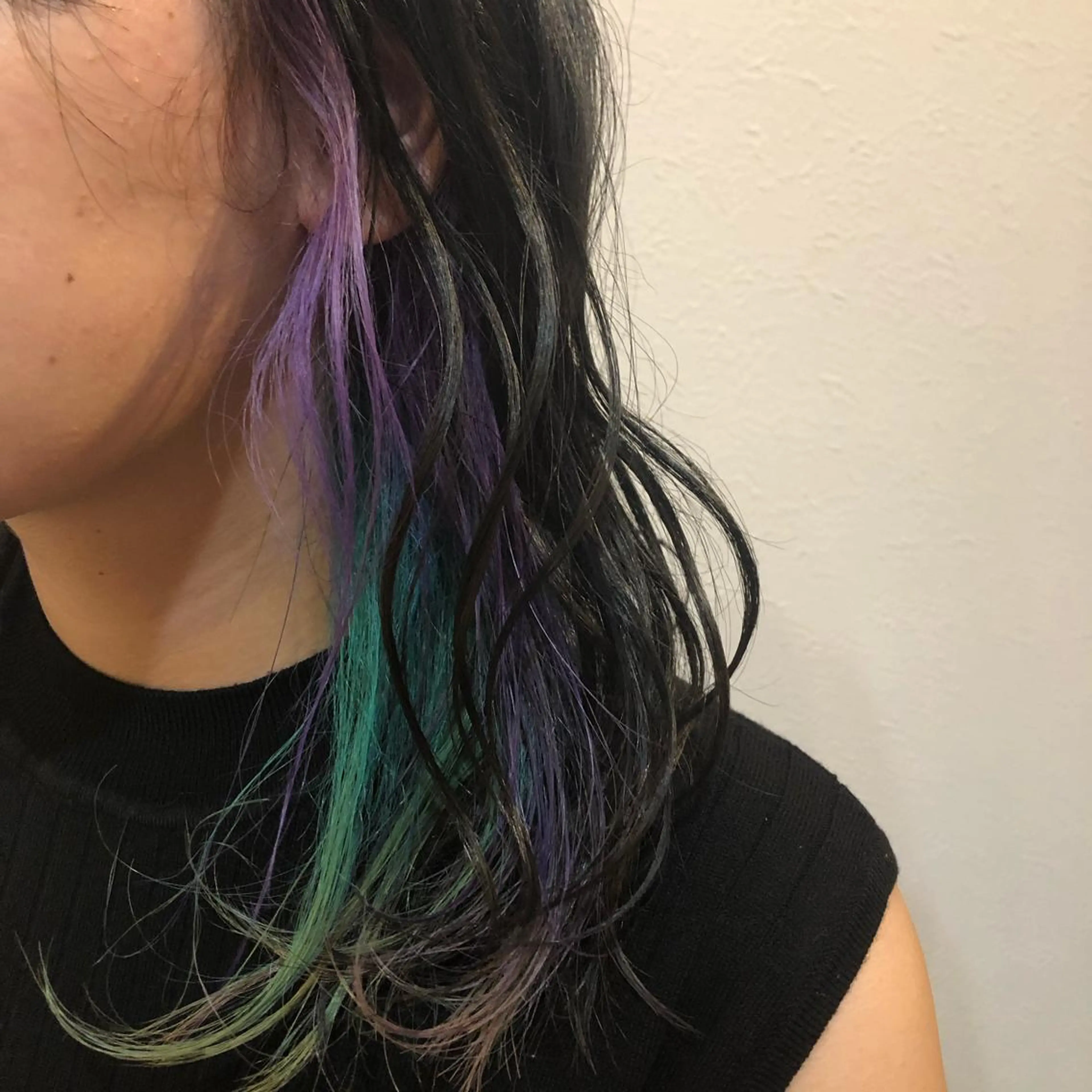 カラー oceano🌎小林 穂乃花のヘアスタイル