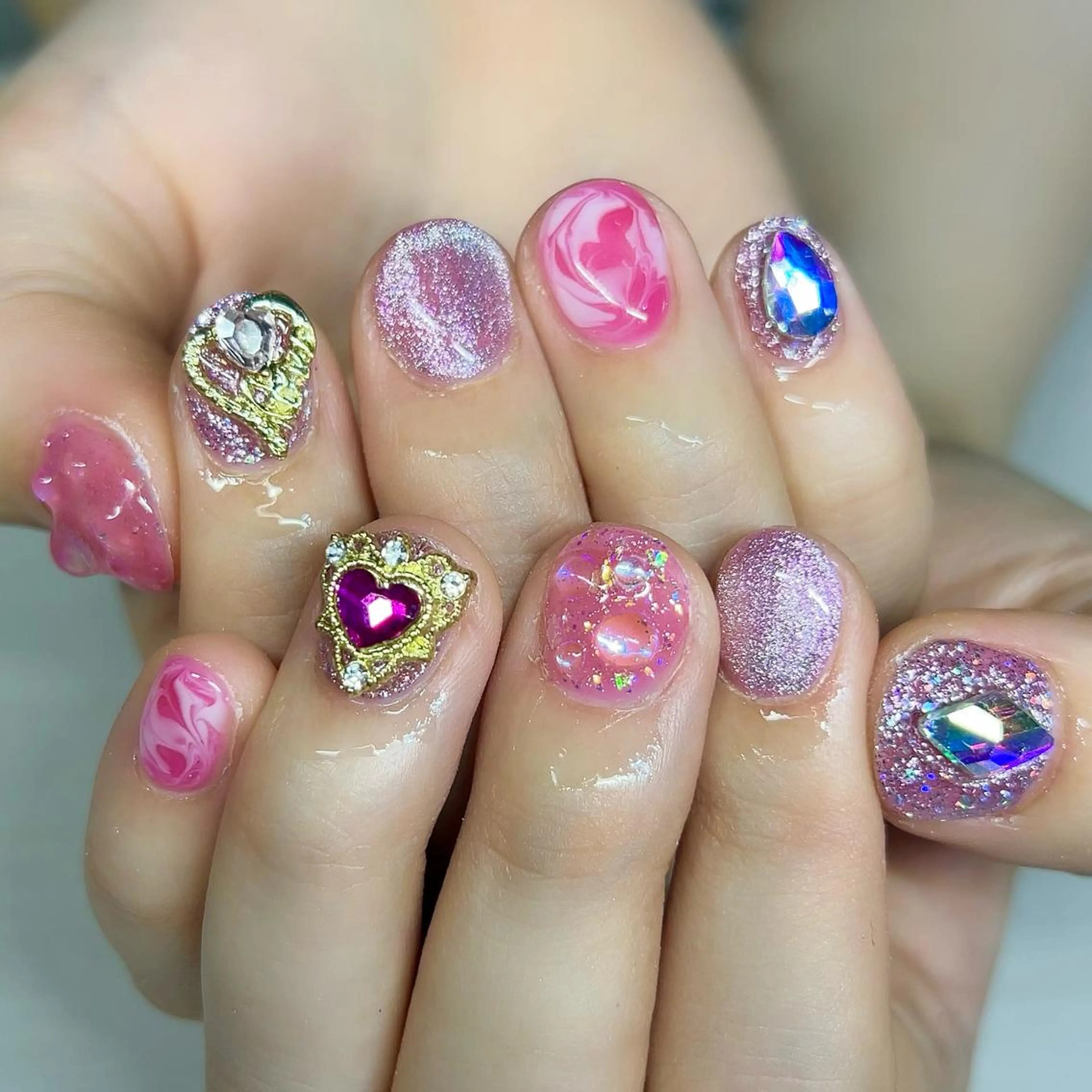 ネイル キラキラネイル ピンク ハンドネイル 【Yappy🌈】 💖P-tanaのネイルデザイン
