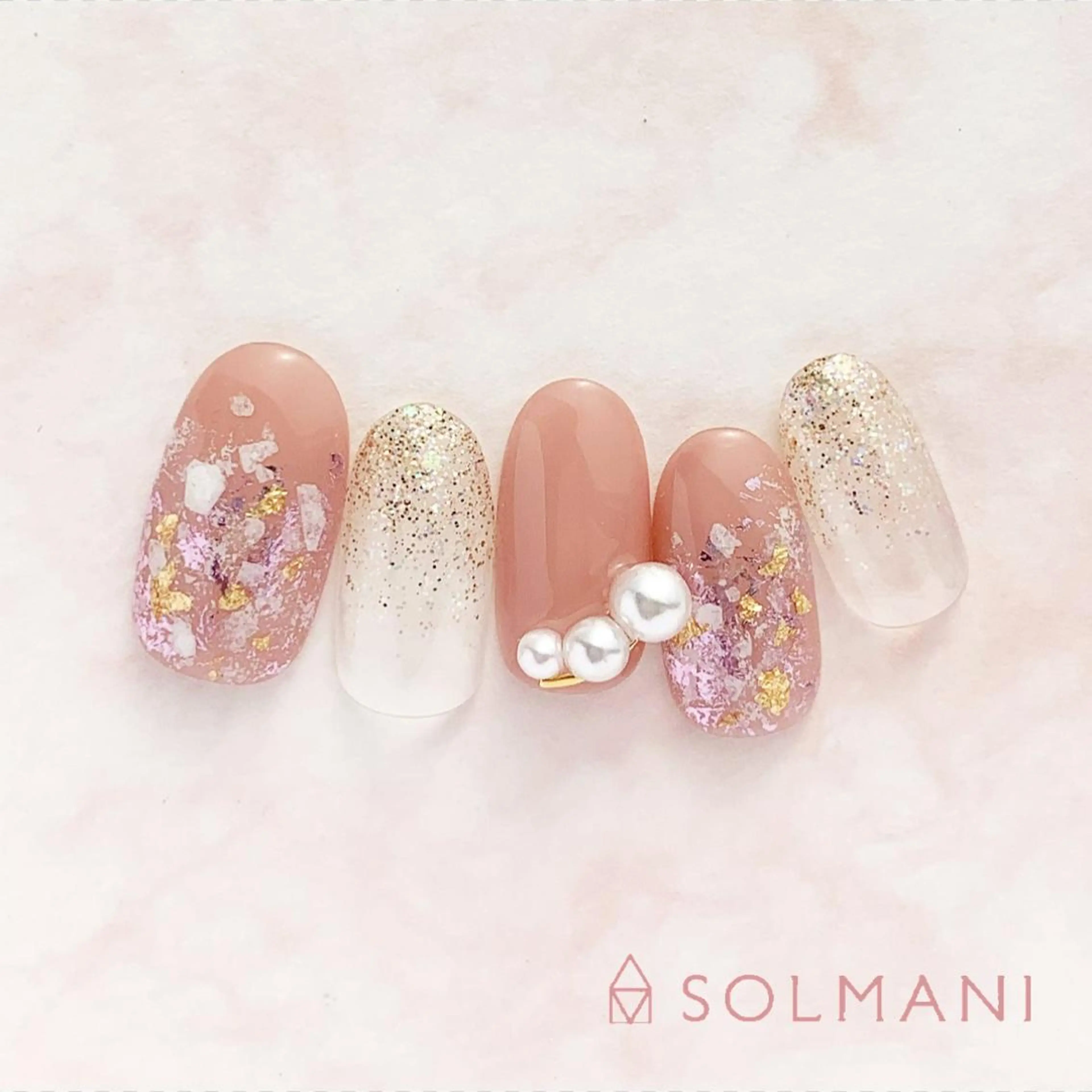 ネイル 成人式 SOLMANI 予約担当のネイルデザイン