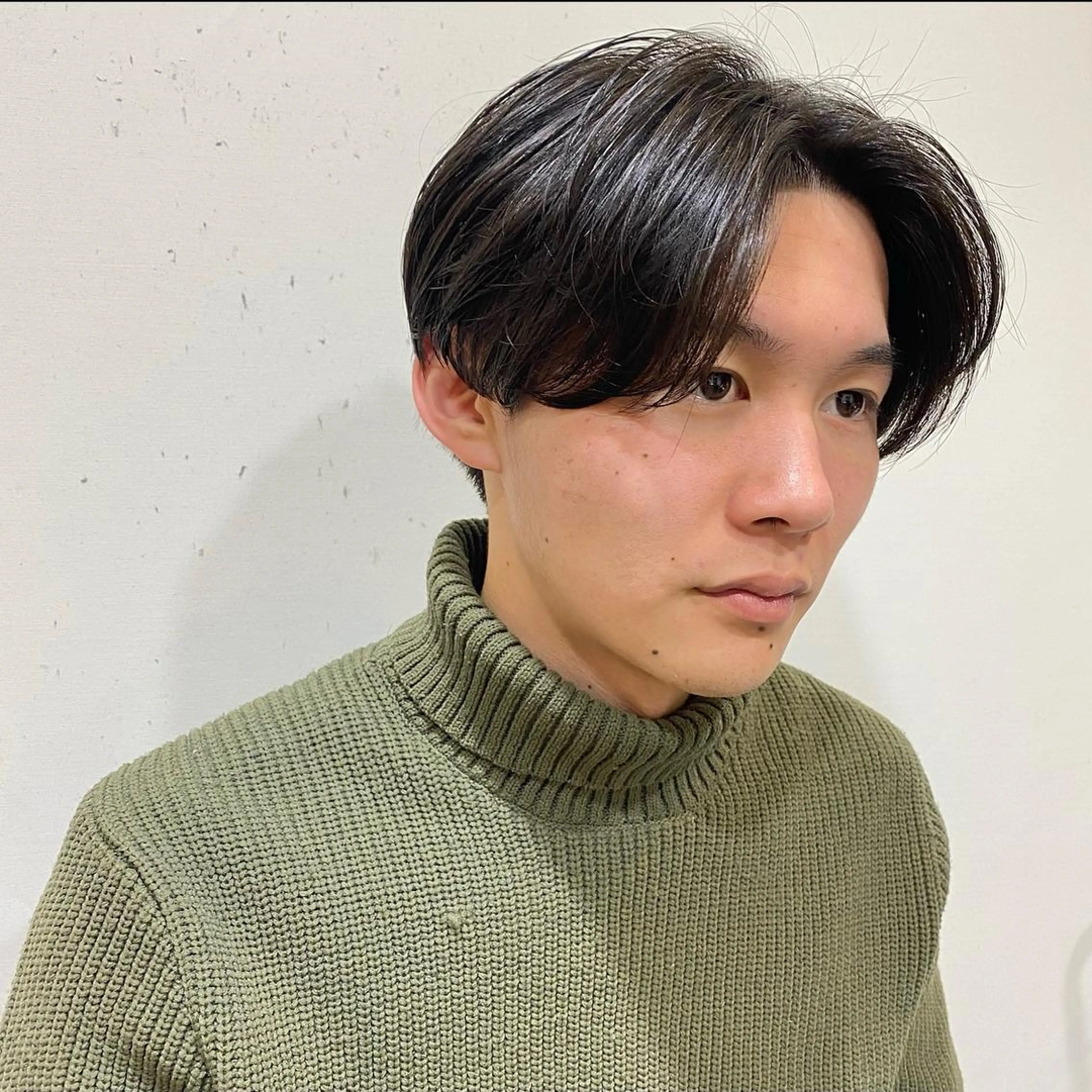 メンズ センターパート メンズ韓国風 カット トリートメント JINKIメンズ特化 メンズカットパーマのヘアスタイル