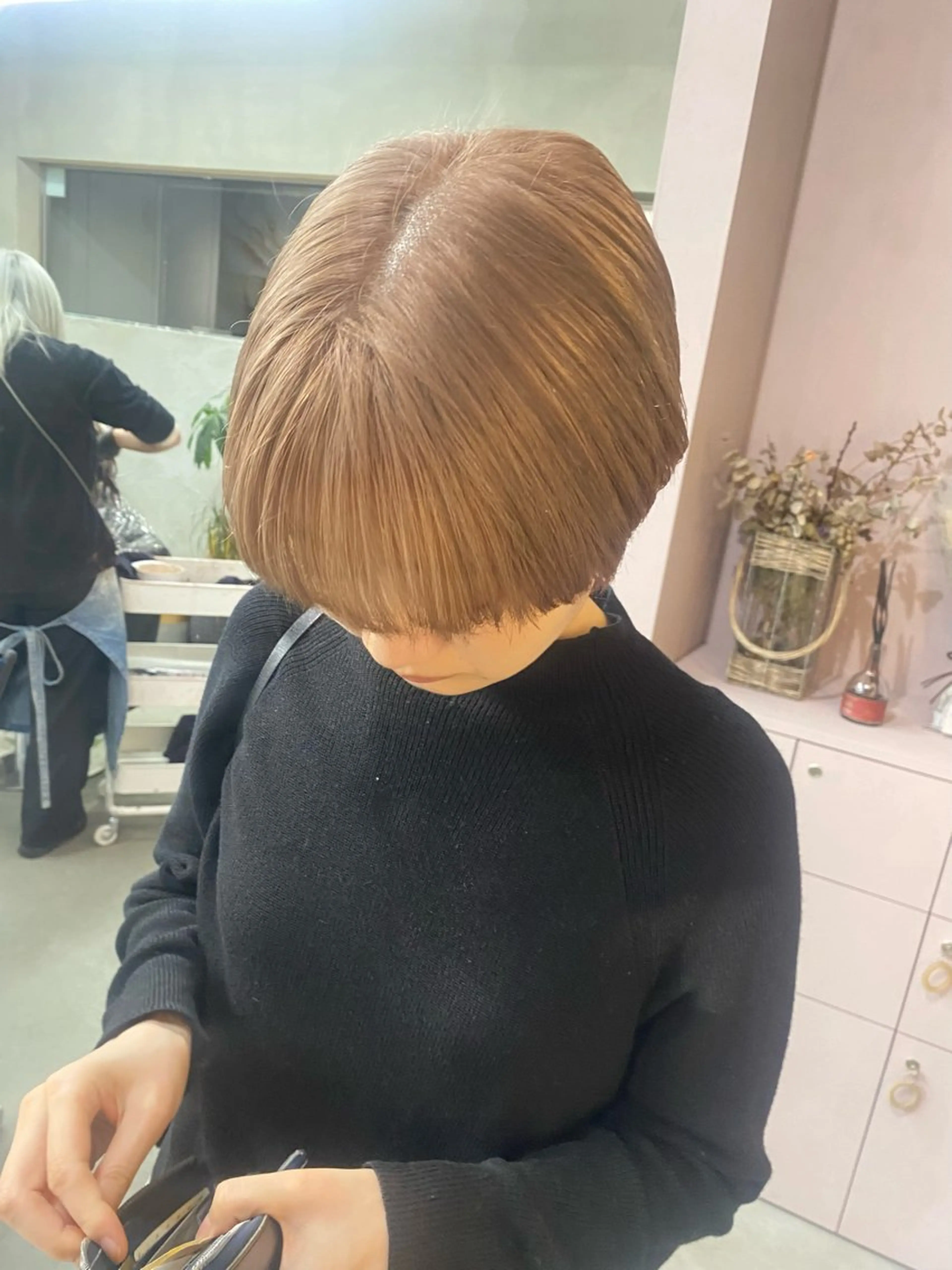 ショート カラー ヘアカラー qulim所属・前橋 姫奈のヘアスタイル