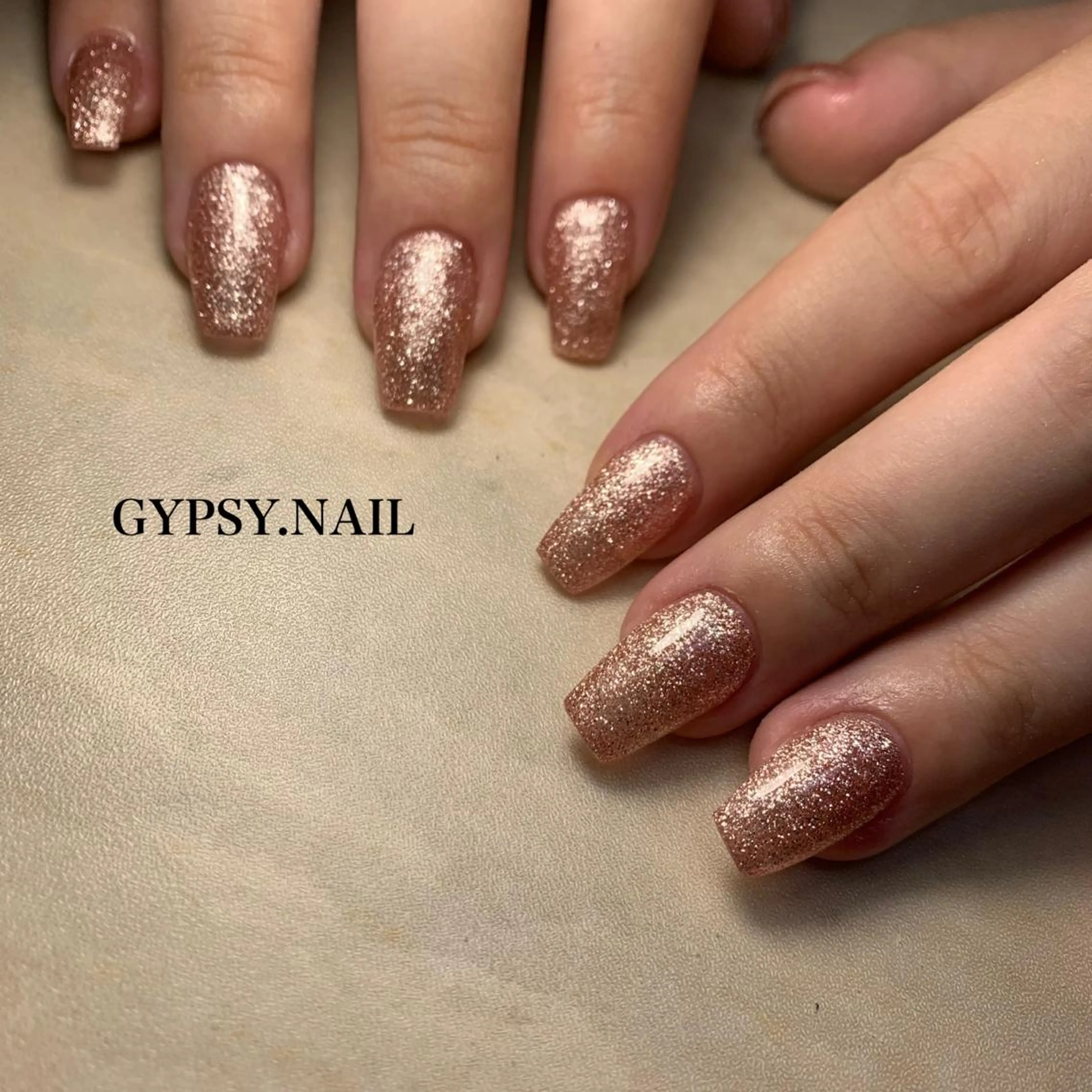 ネイル GYPSY.NAIL所属・GYPSY.NAIL akariのネイルデザイン