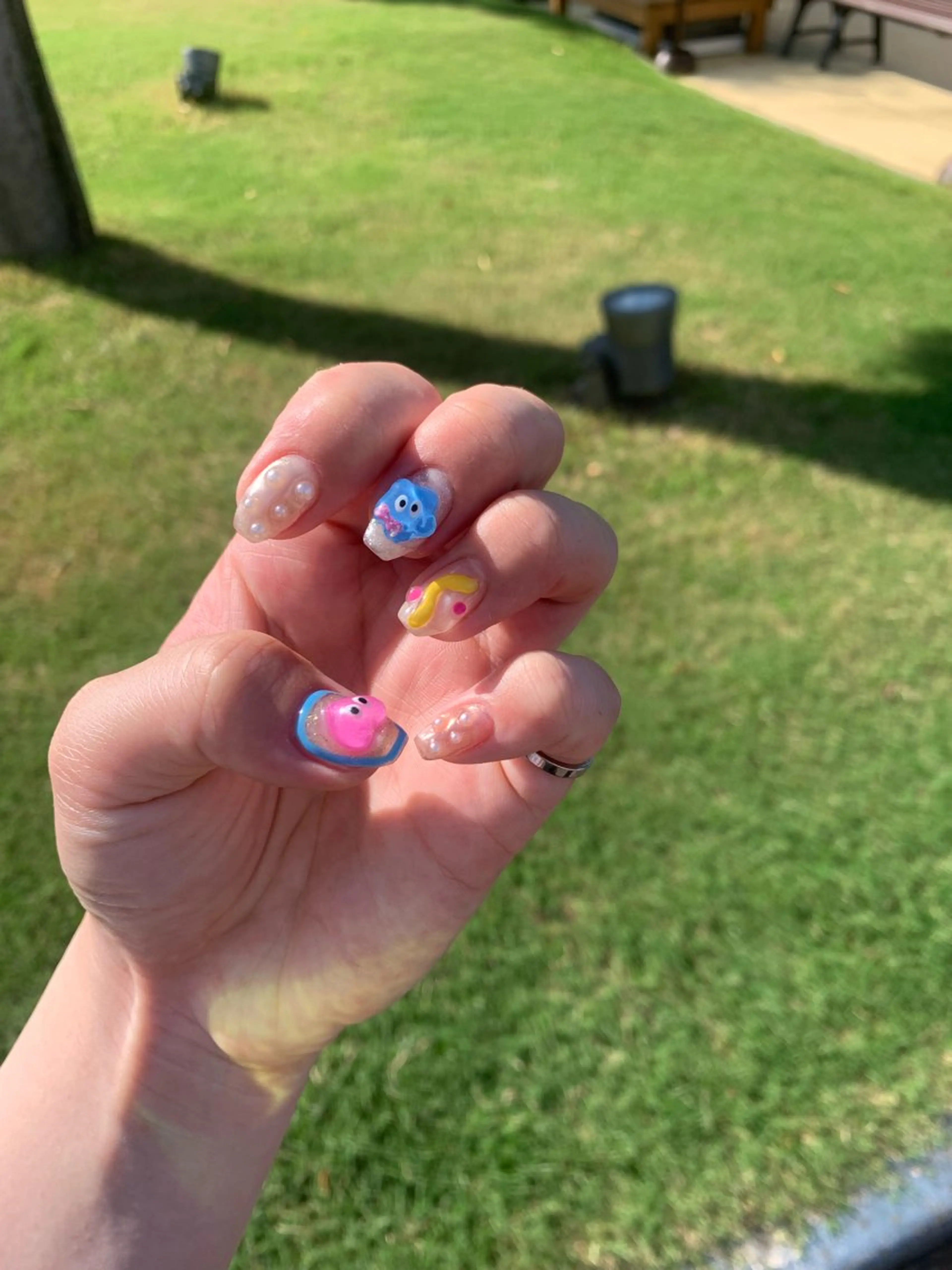 ネイル グリーン 夏ネイル Osakana.nail所属・osakana nailのネイルデザイン