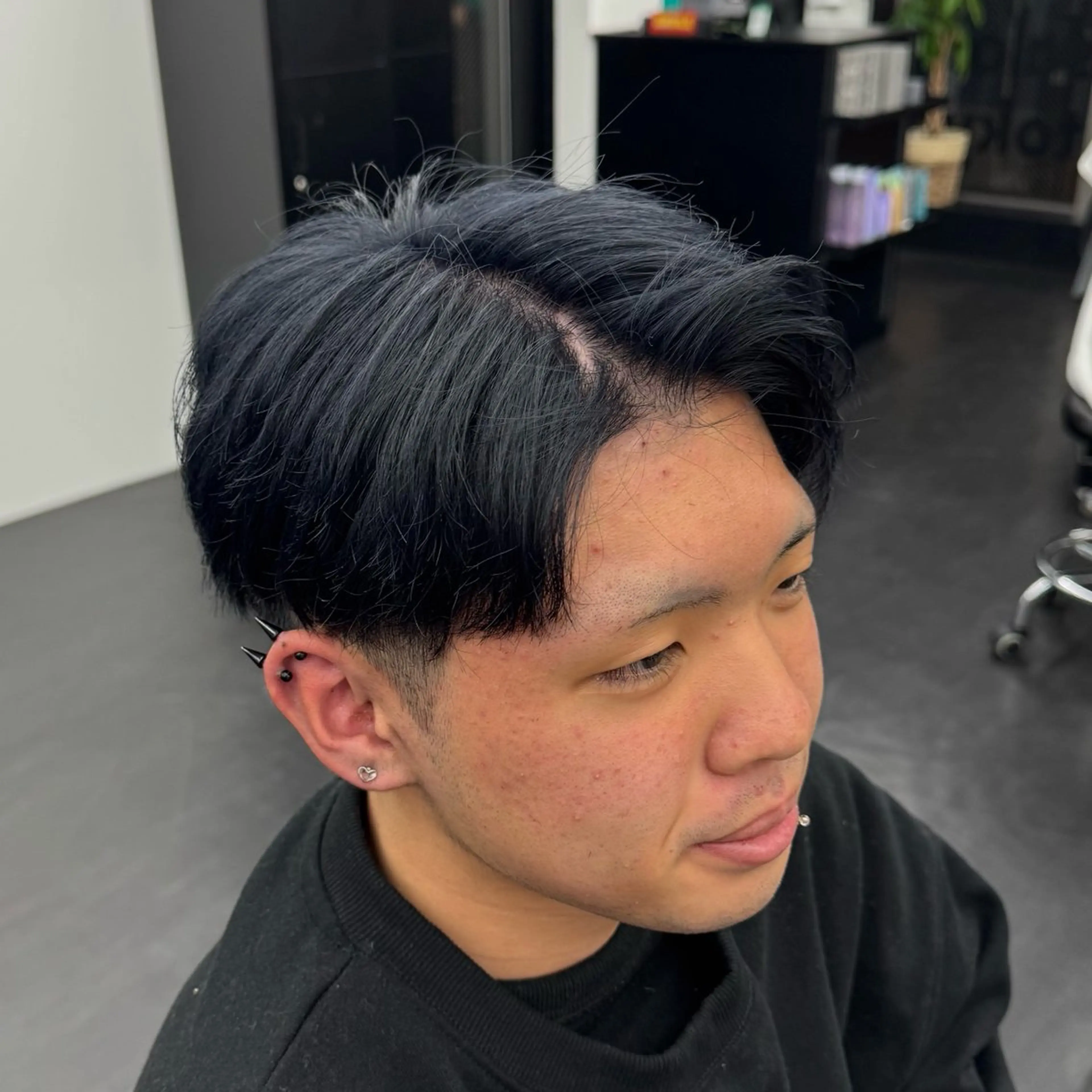 ショート カラー メンズ men’s salon dot. tokyo 横浜店所属・🔥メンズ特化 カット1100円🔥のヘアスタイル