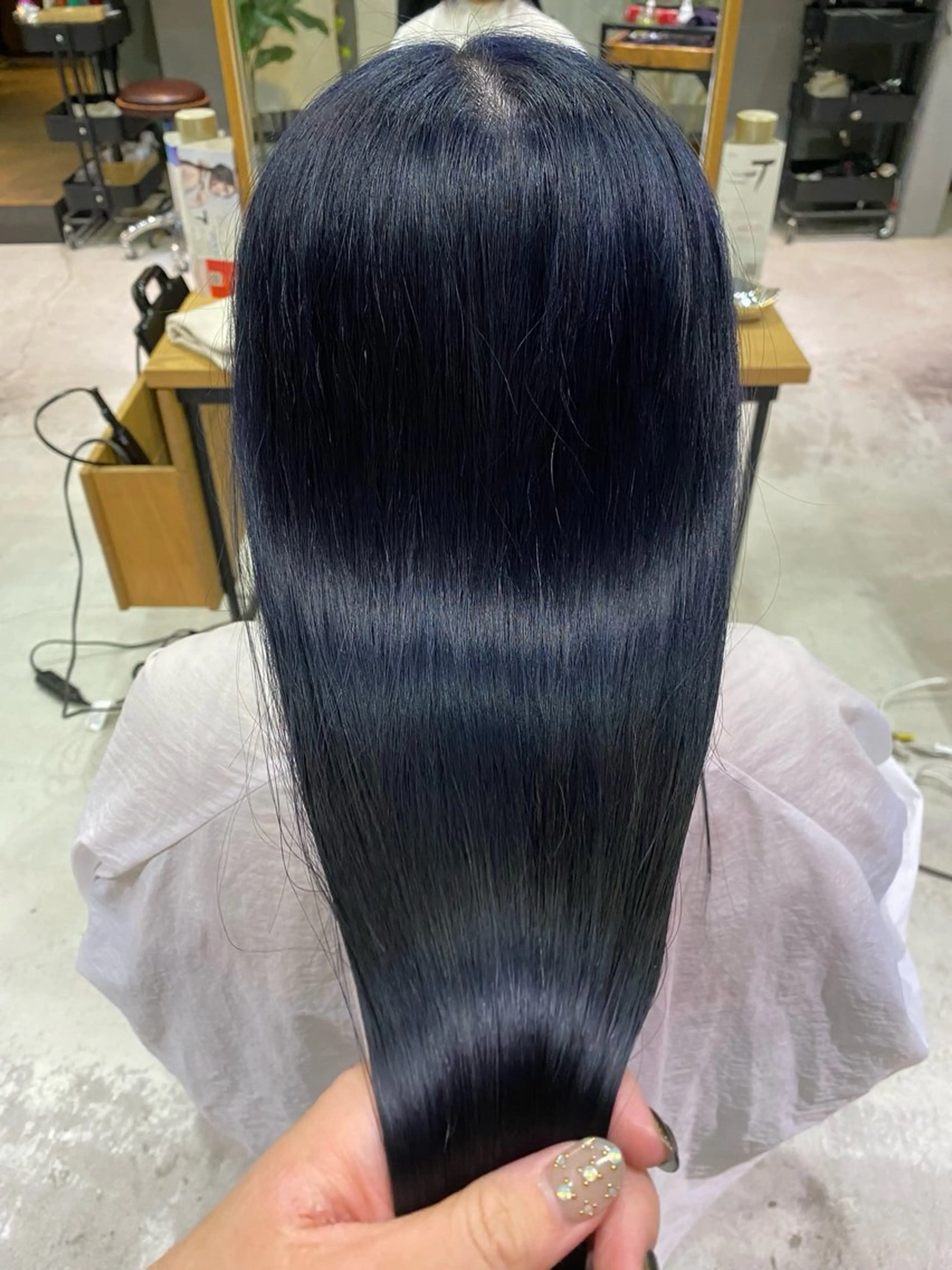 ロング ヘアカラー トリートメント 艶髪・透明感カラー・ 韓国ヘア・Yuriのヘアスタイル