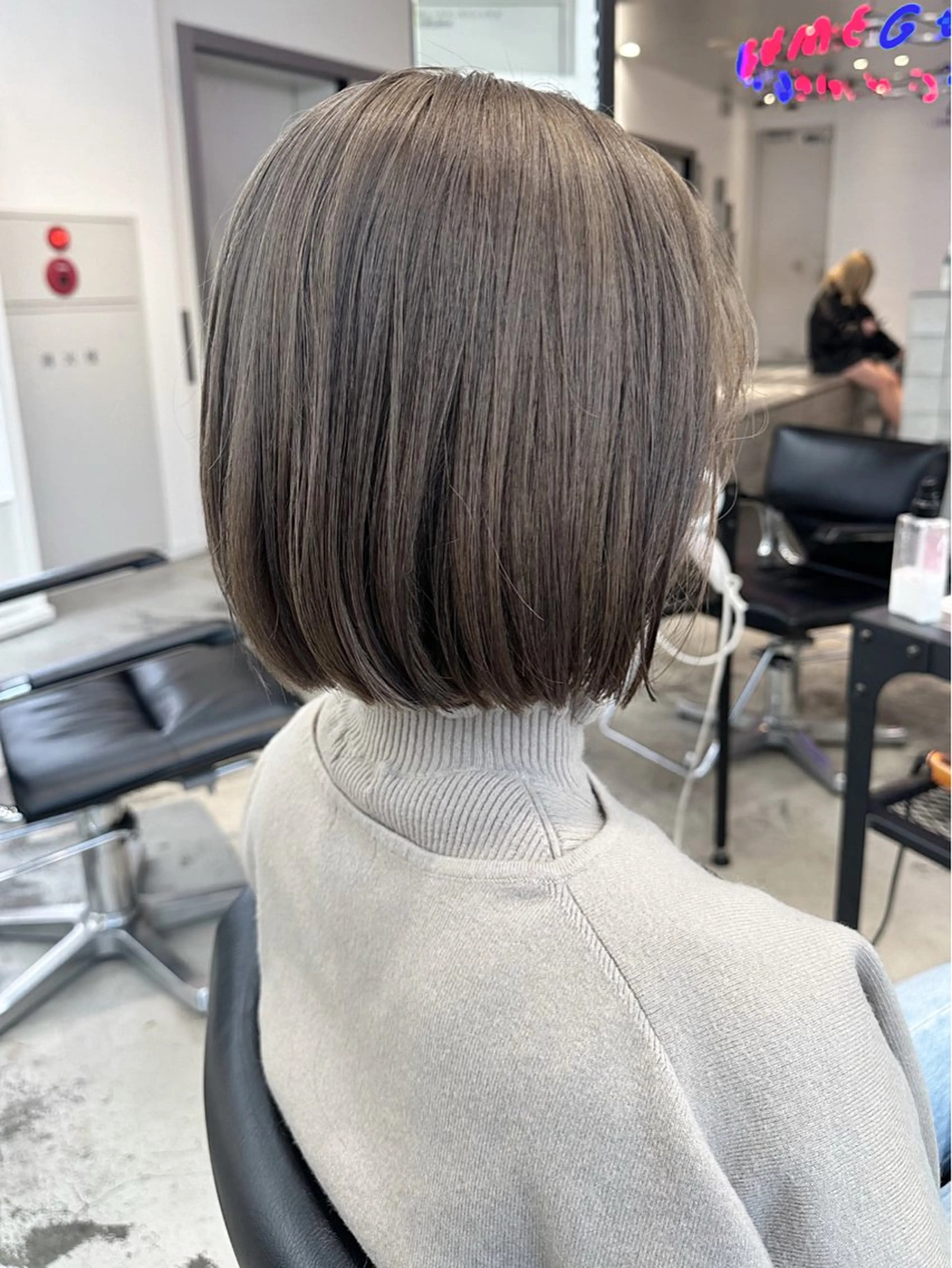 ミディアム カラー ヘアカラー トリートメント 🌈ベージュ艶髪🌈 ボブ/ユウトのヘアスタイル