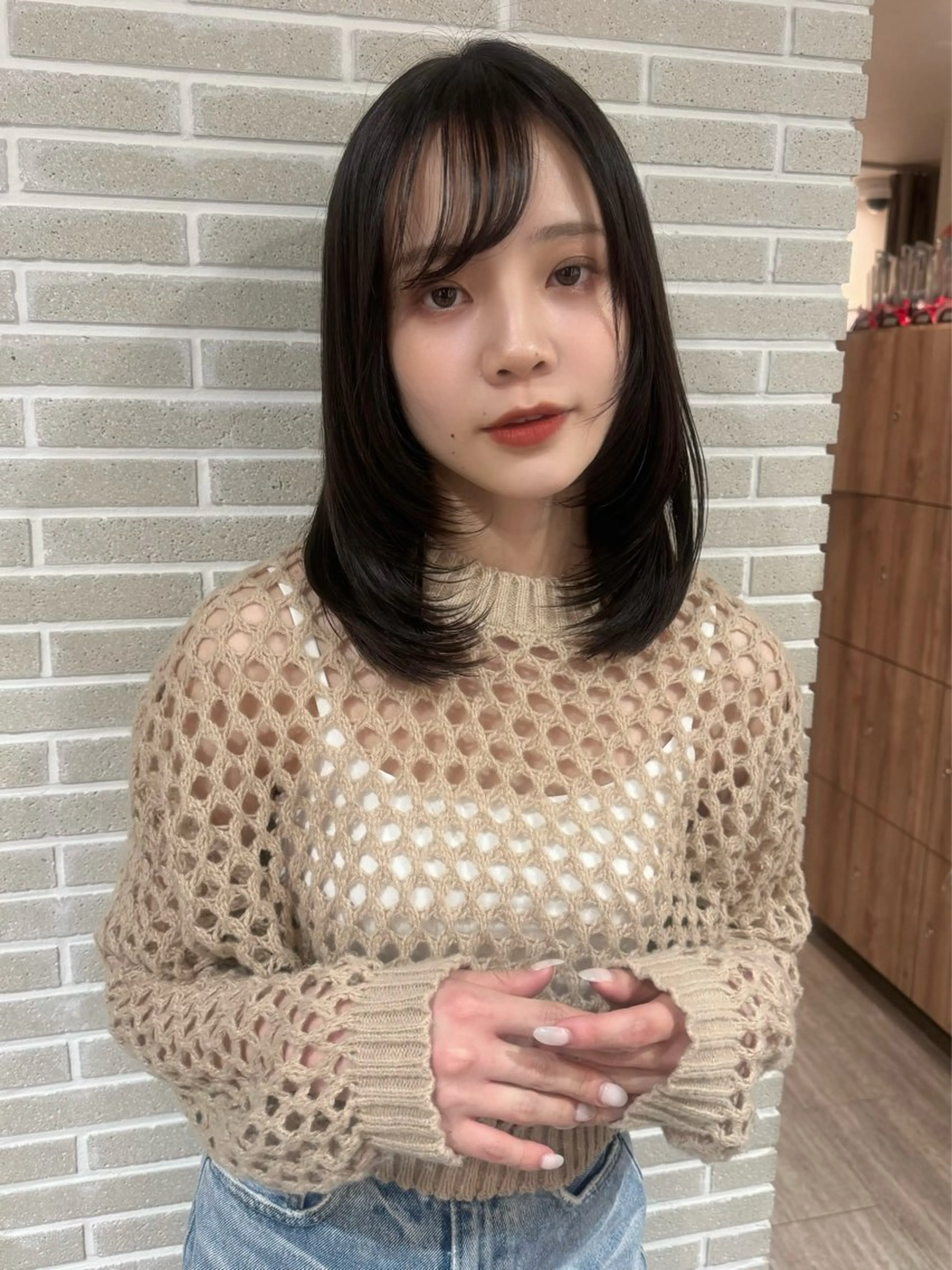セミロング 透明感カラー／ 今城愛友花のヘアスタイル