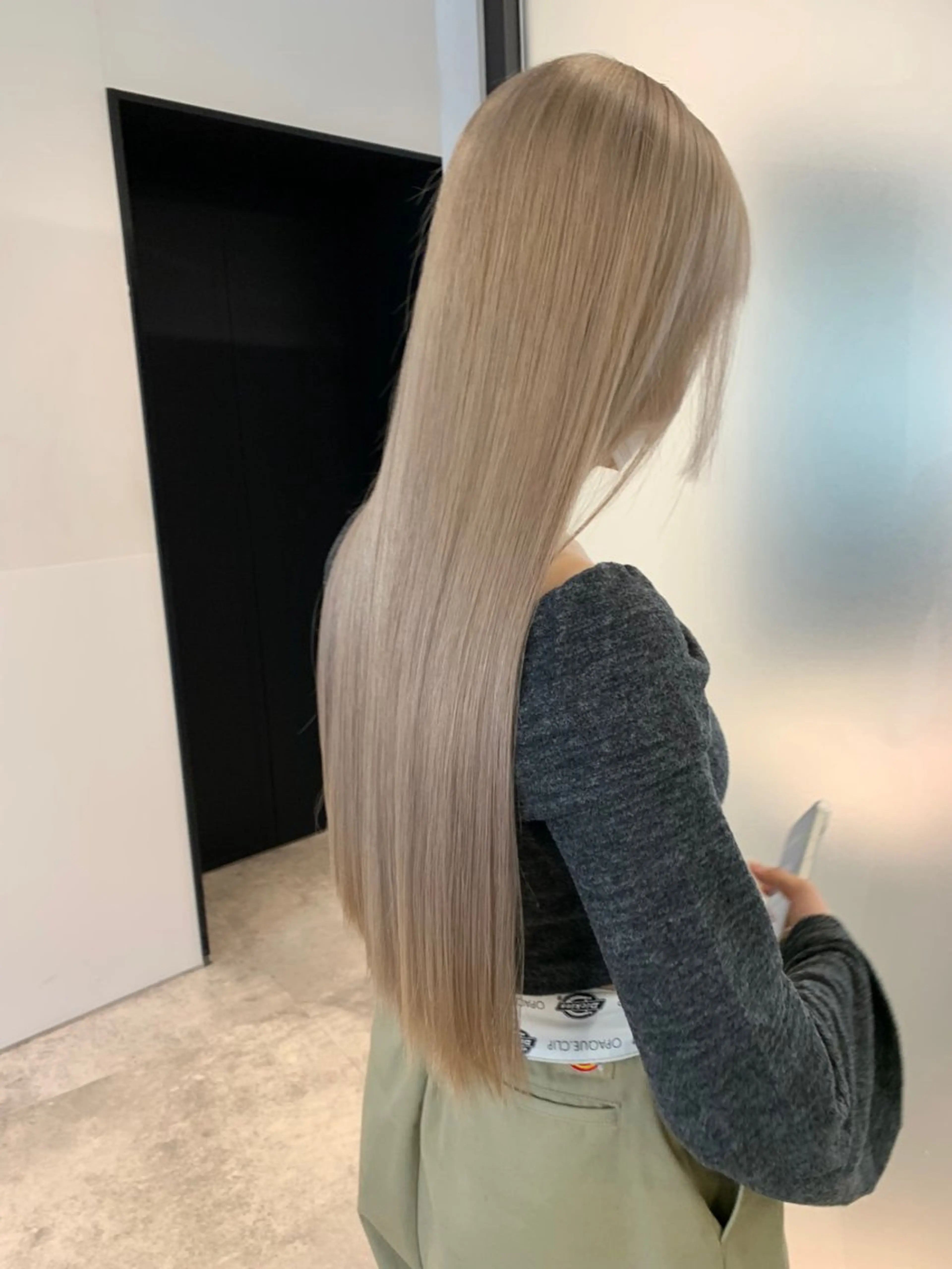 ミディアム カラー ヘアアレンジ カット ヘアカラー トリートメント ハイトーン/美髪矯正 🍃大江拓実のヘアスタイル