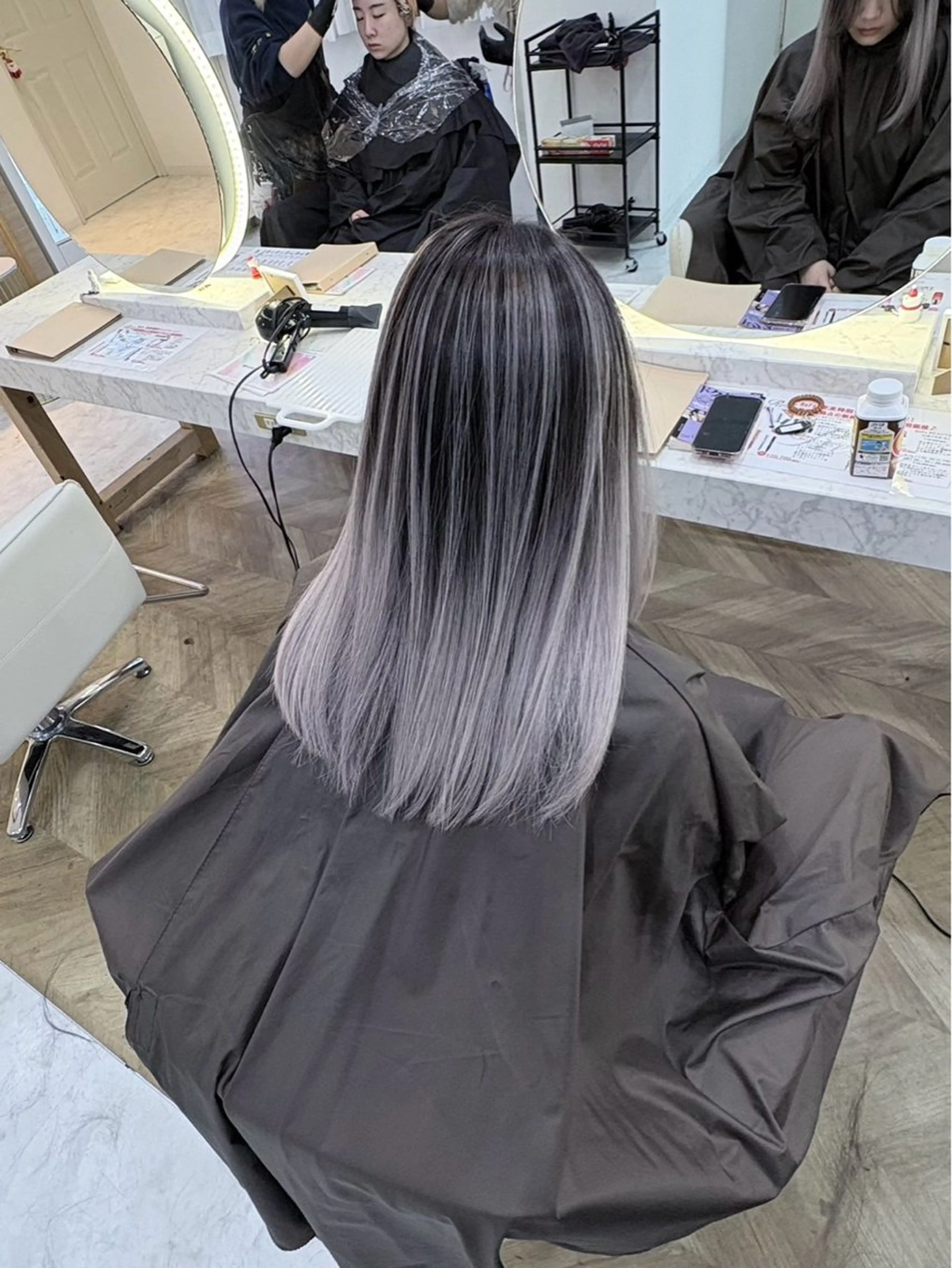 💈デザインカラー『ハイライト/バレイヤージュ』➕トリートメントの写真