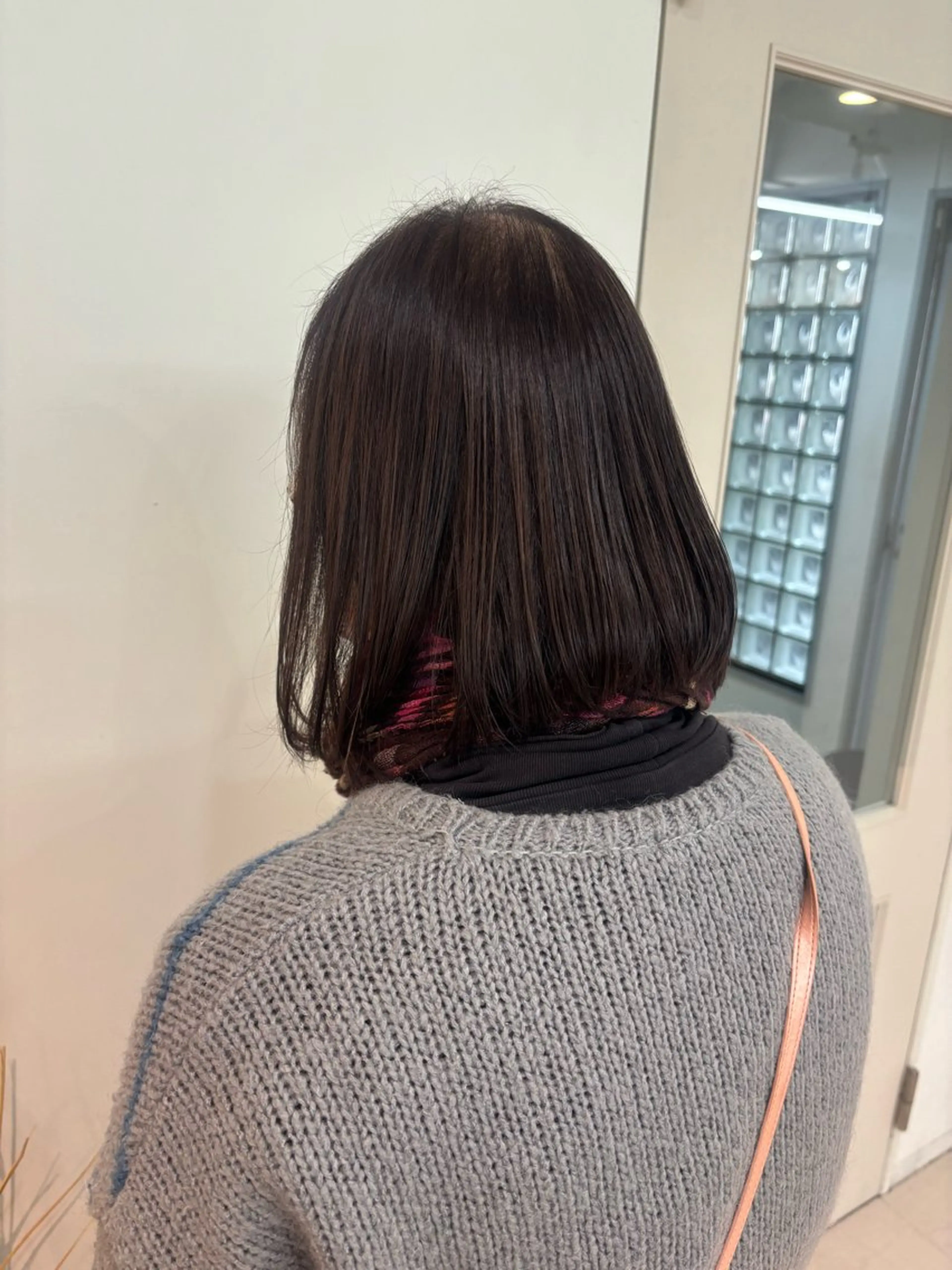 ショート カラー 透明感カラー ハイライトカラー ラベンダーカラー ハイライト ヘアカラー 室谷 ゆりあのヘアスタイル