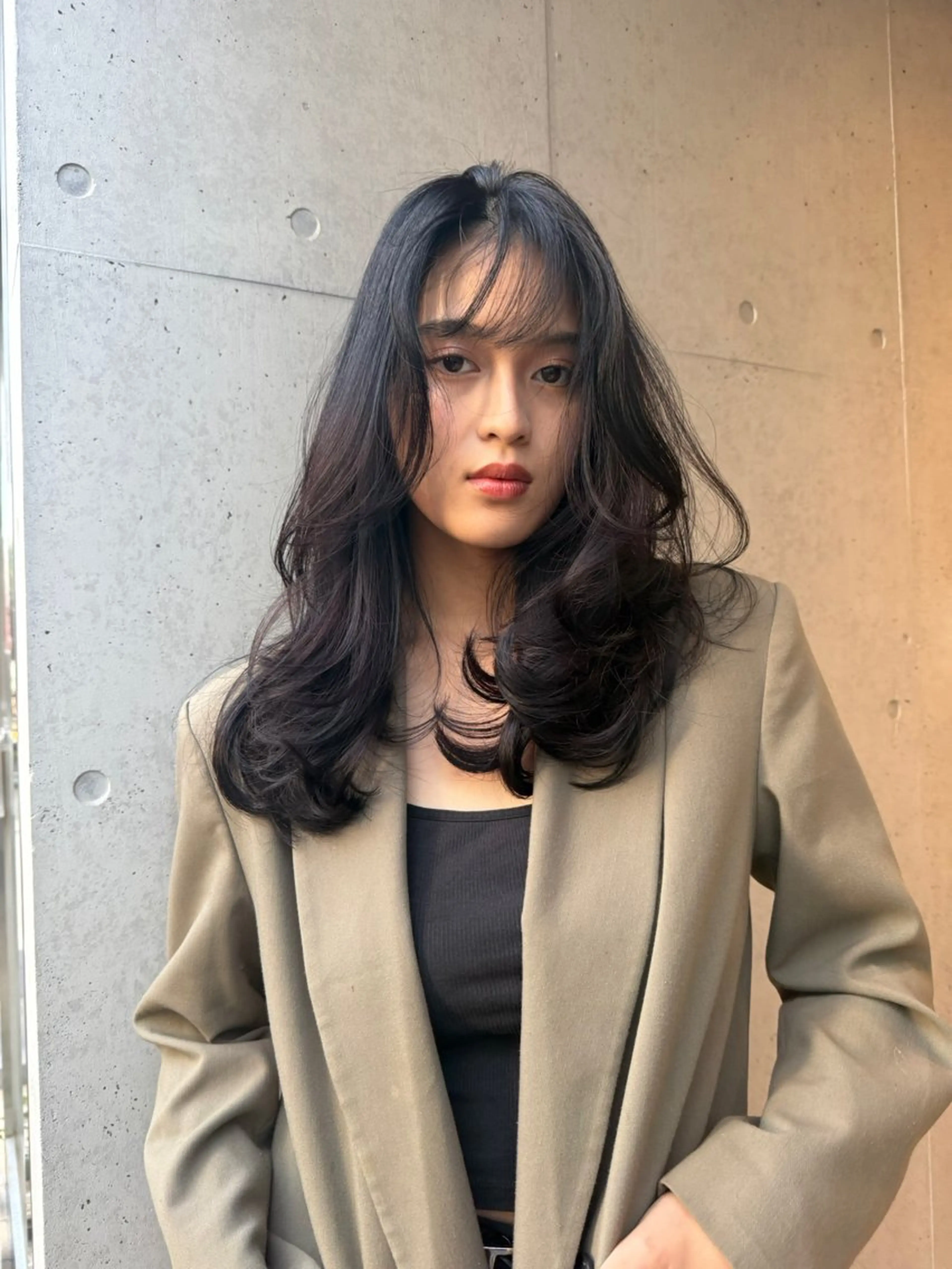 セミロング レイヤーカット ヘアカラー ma naのヘアスタイル