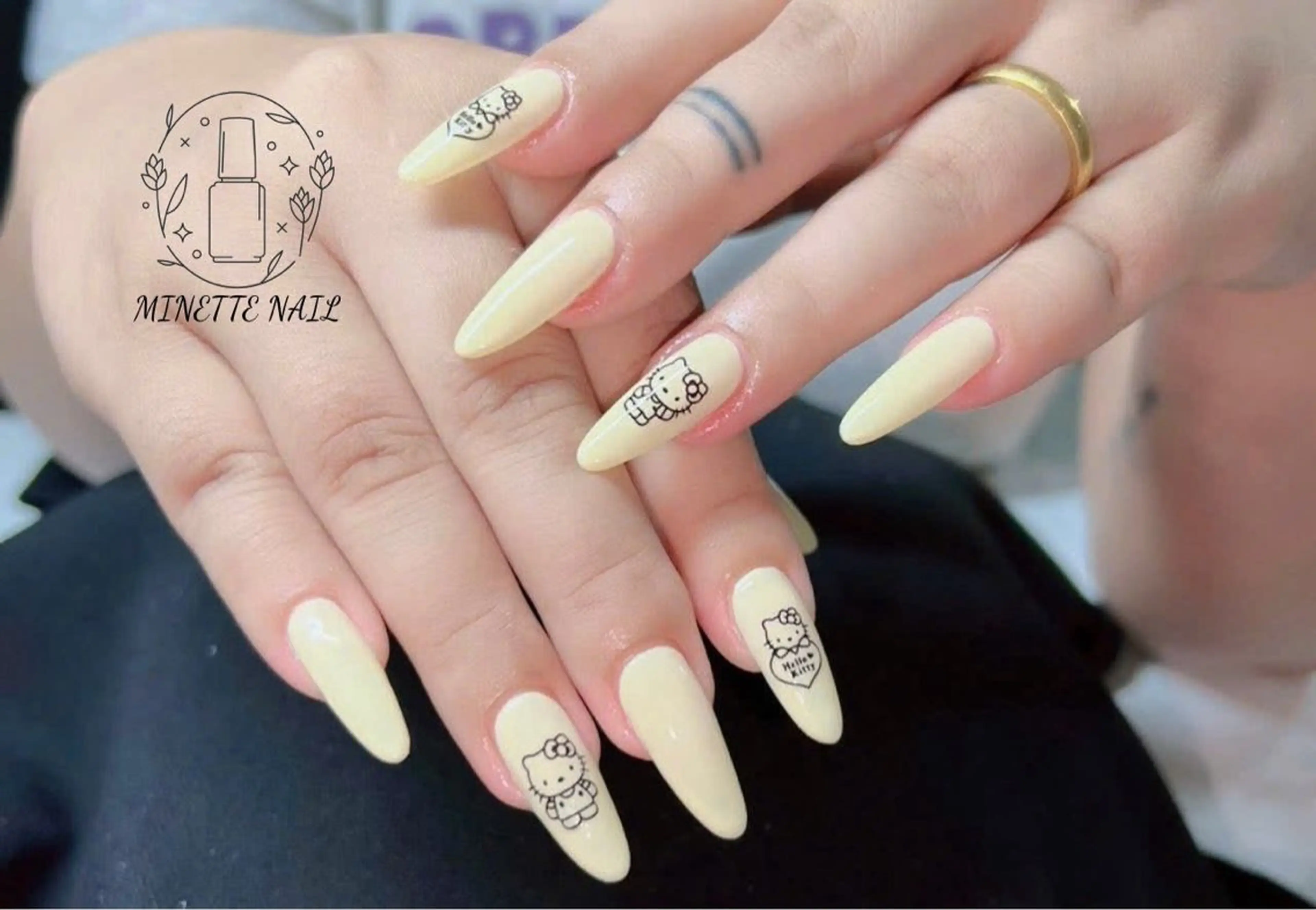 ネイル フレンチネイル ジェルネイル マグネットネイル 持ち込み ニュアンスネイル ハンドネイル Minette Nailのネイルデザイン