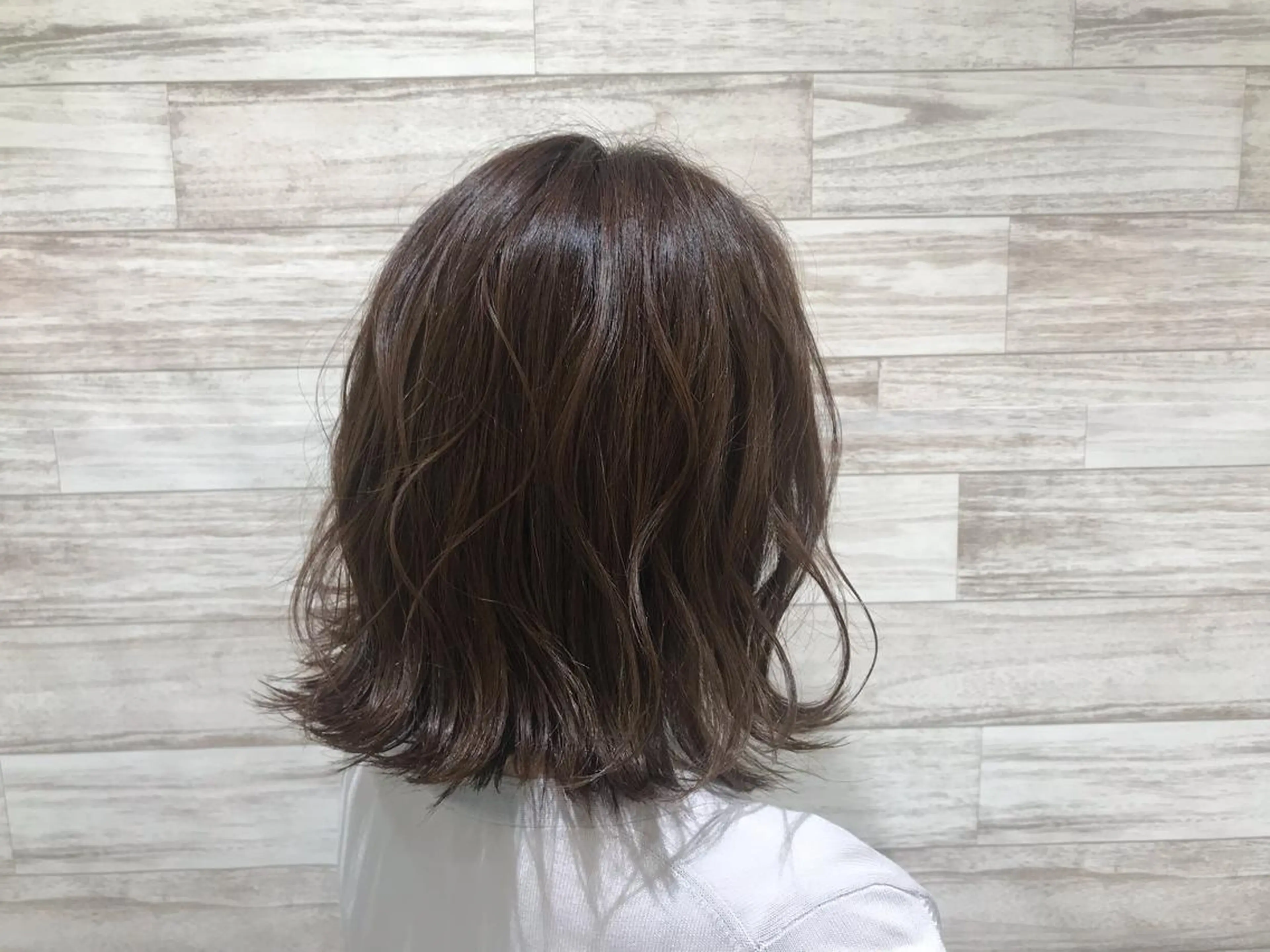 ミディアム カラー ベージュカラー イルミナカラー 【暖色カラー特化】 中山由梨のヘアスタイル