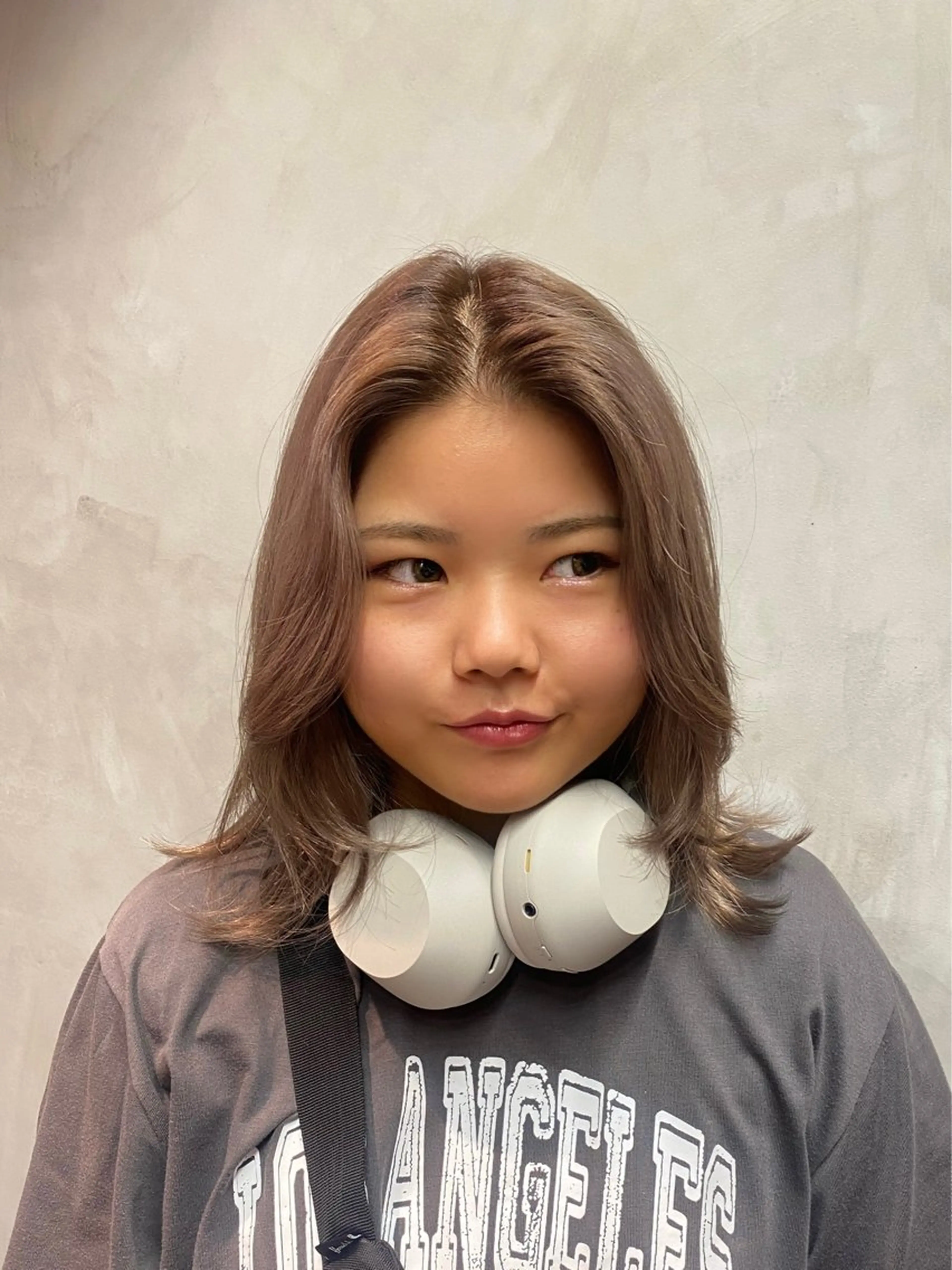 ミディアム カラー ヘアカラー 🩶レイヤーカット 🩶柔らかカラー結愛のヘアスタイル