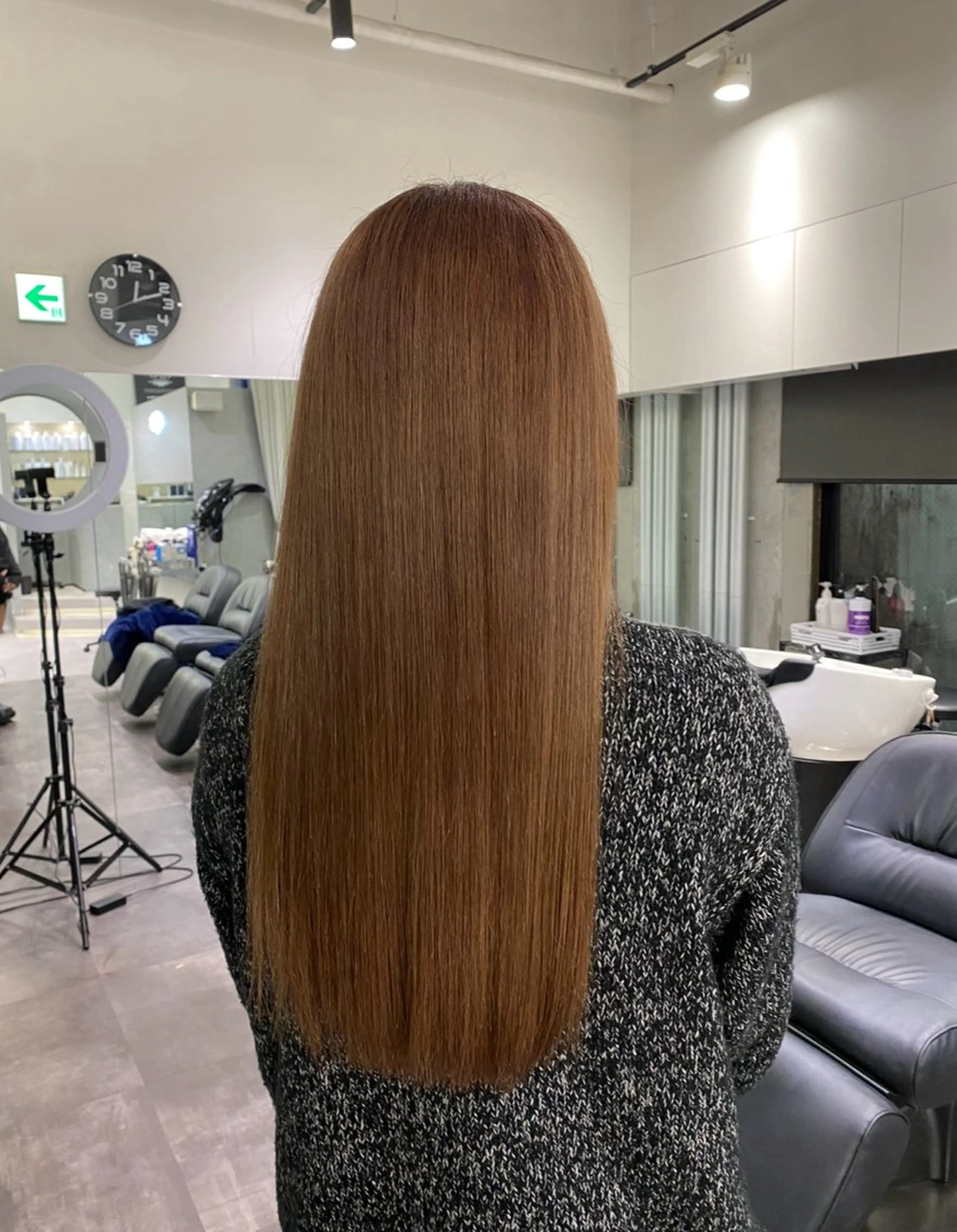 ショート カラー ヘアアレンジ ブラウンカラー 透明感カラー ダークブラウン 韓国風レイヤーカット 艶カラー🫧菊池のヘアスタイル