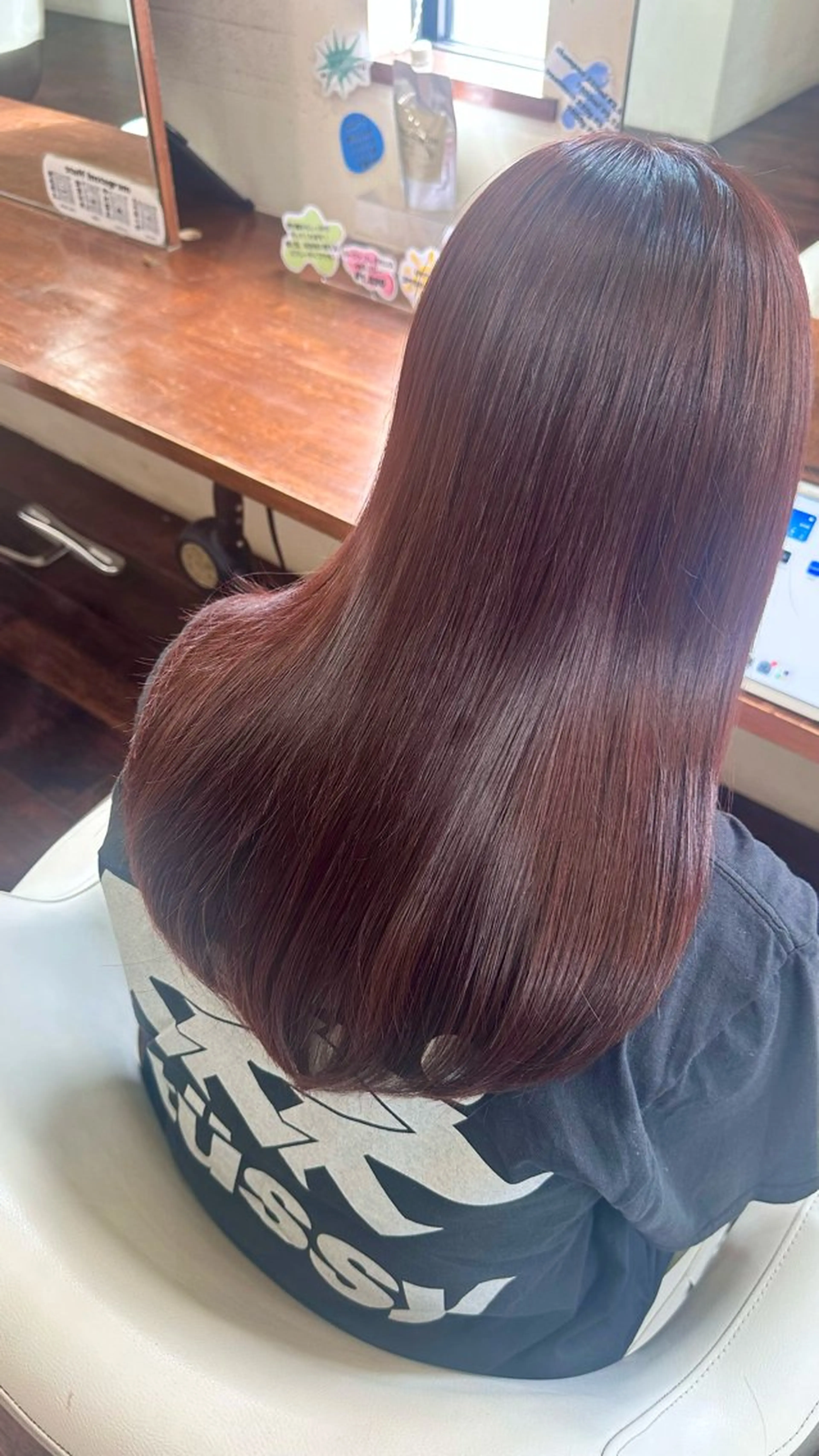 ロング カラー ヘアカラー トリートメント 梨菜/ハイトーン /ブリーチカラーのヘアスタイル
