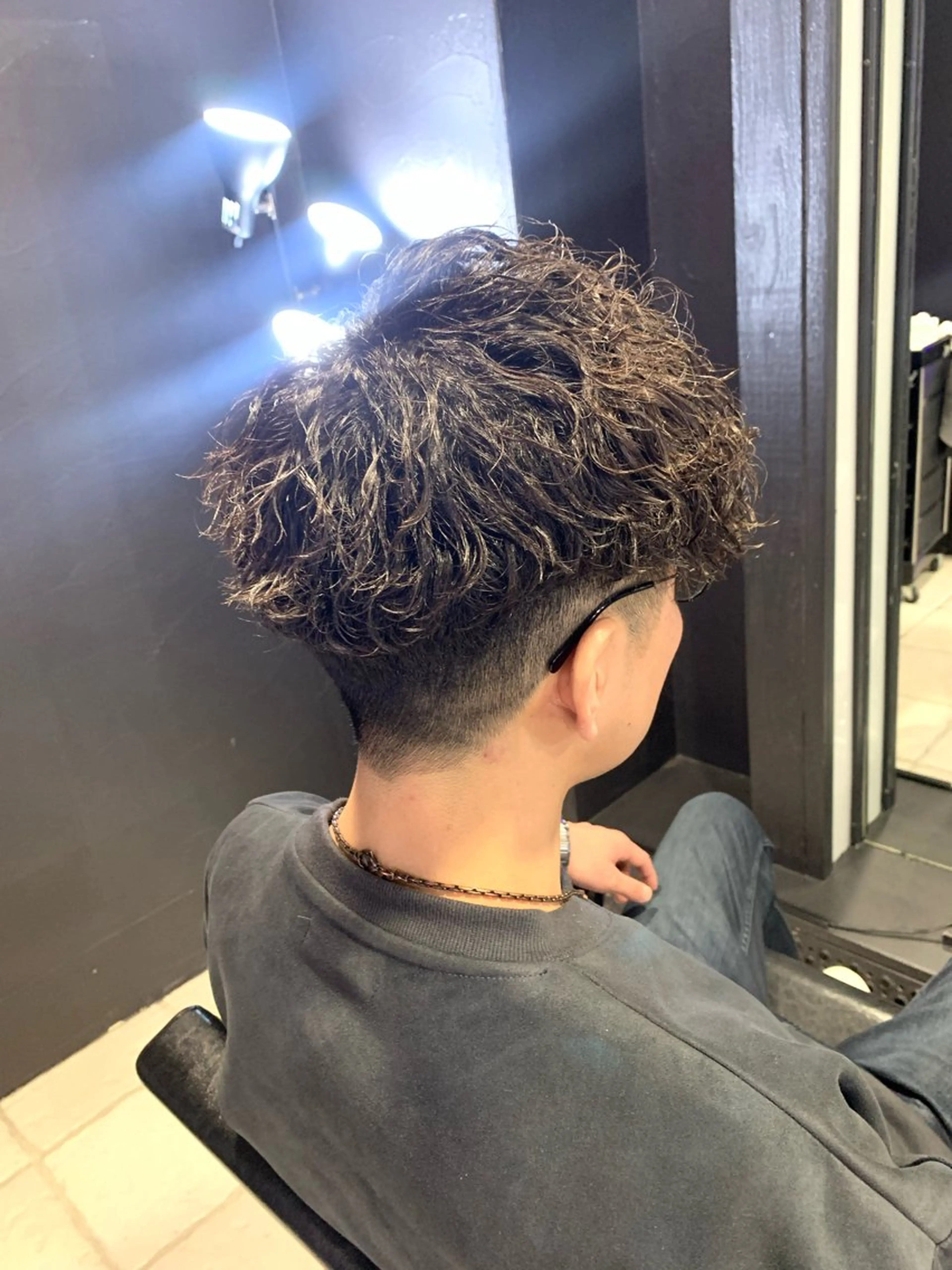 ショート メンズ 波巻きパーマ カット パーマ トリートメント ヘアセット メンズパーマ/難波/ 心斎橋　室園亮佑のヘアスタイル