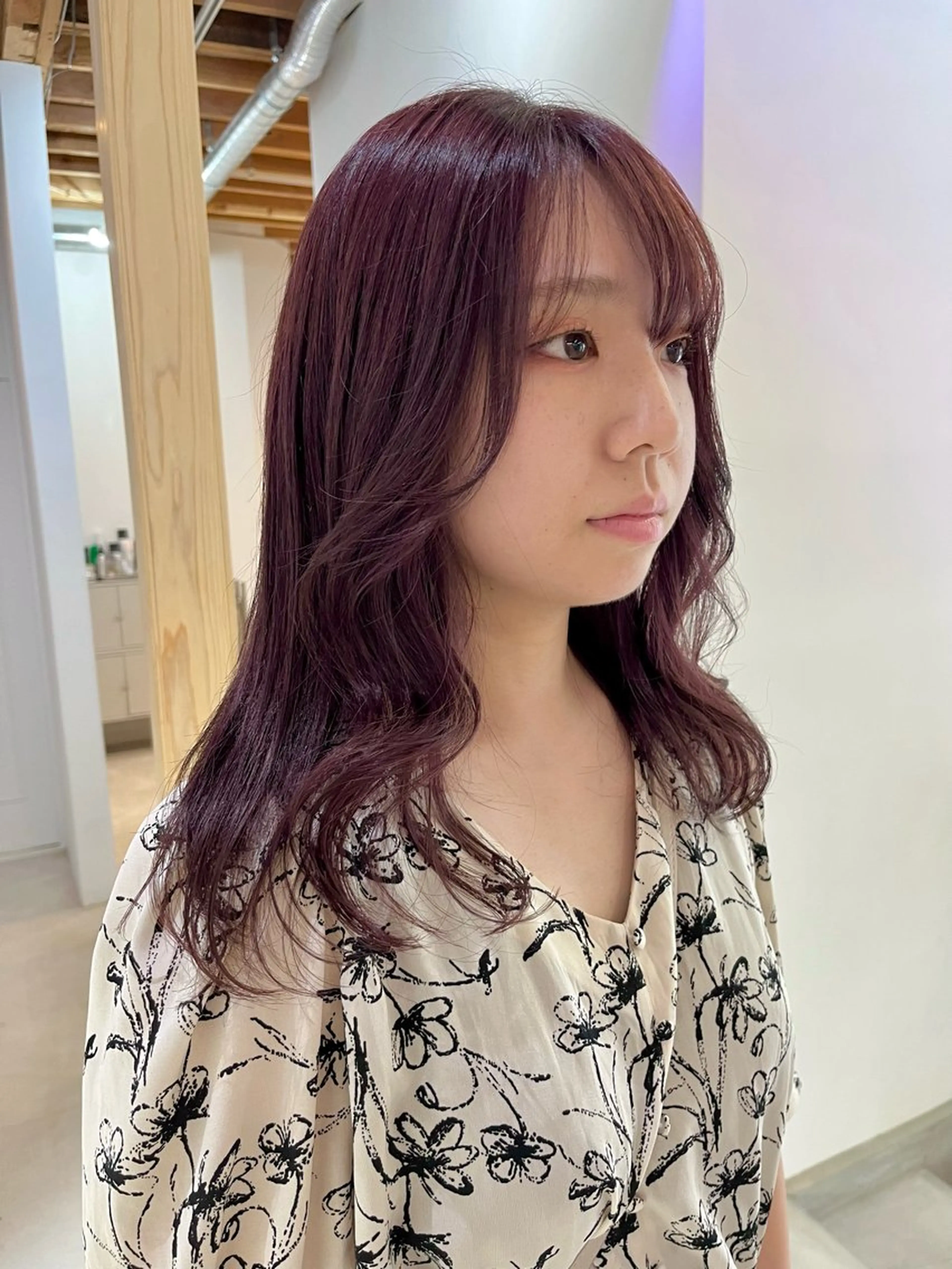 ロング カラー ブリーチ ダブルカラー ラベンダーカラー ラベンダーピンク ブリーチなしカラー ブリーチなしカラー レイヤーカットのヘアスタイル