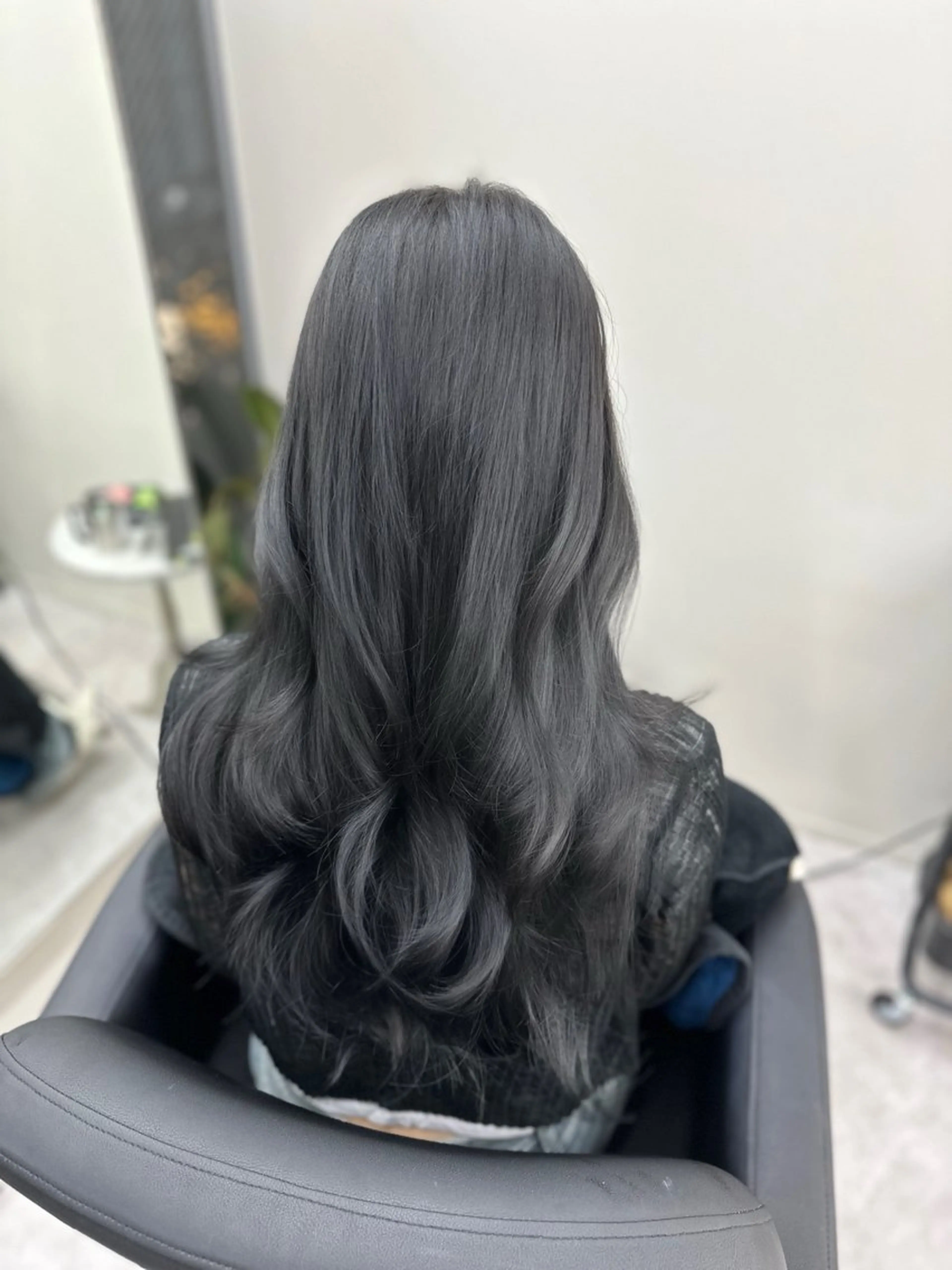 ロング カラー ブリーチ ダブルカラー ブリーチなしカラー 顔まわりレイヤー 顔周りカット カット ヘアカラー トリートメント なんば/透明感カラー 韓国ヘア/田之上千尋のヘアスタイル