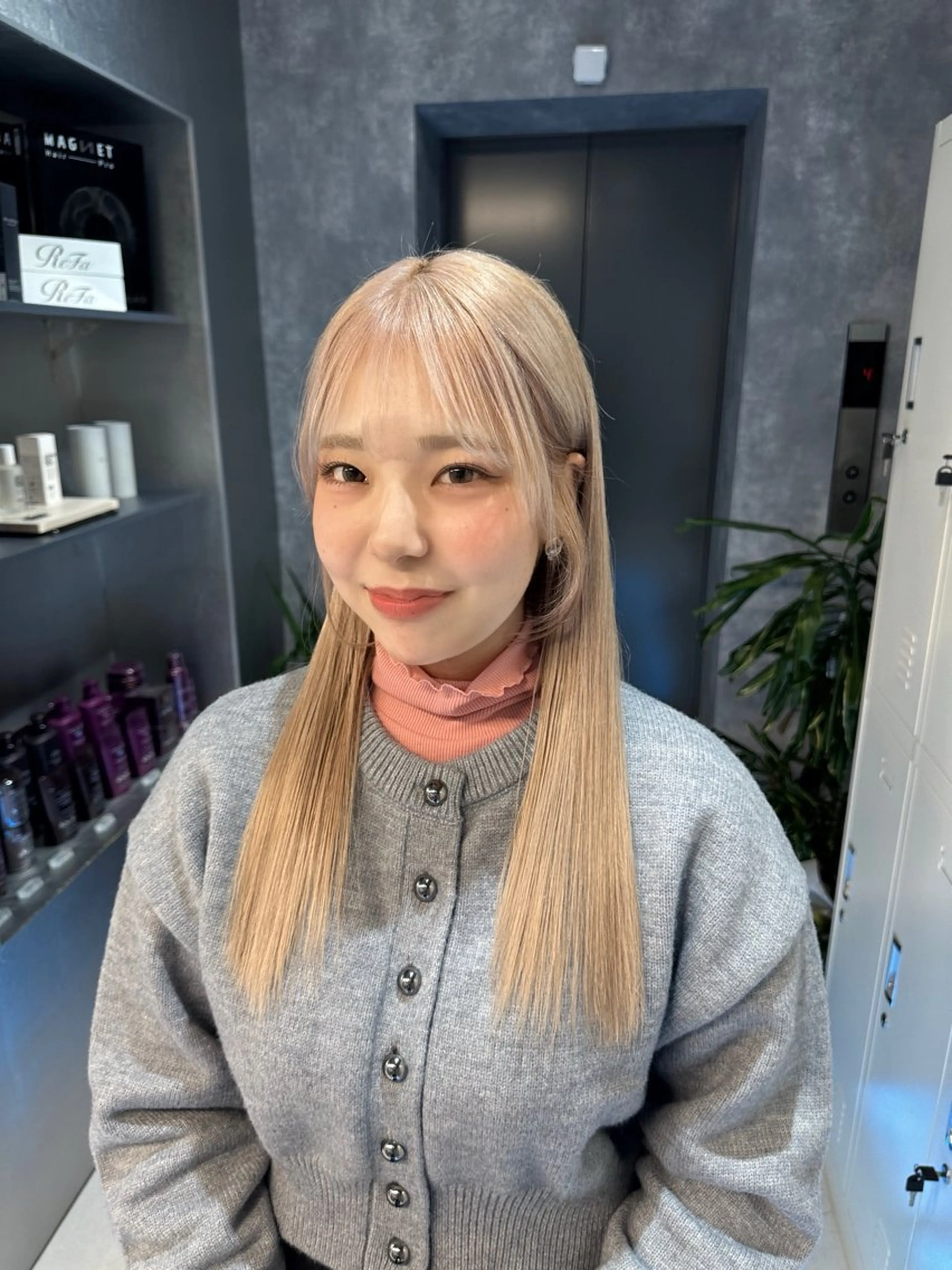 セミロング face所属・🦋艶カラー🦋 sakiaのヘアスタイル