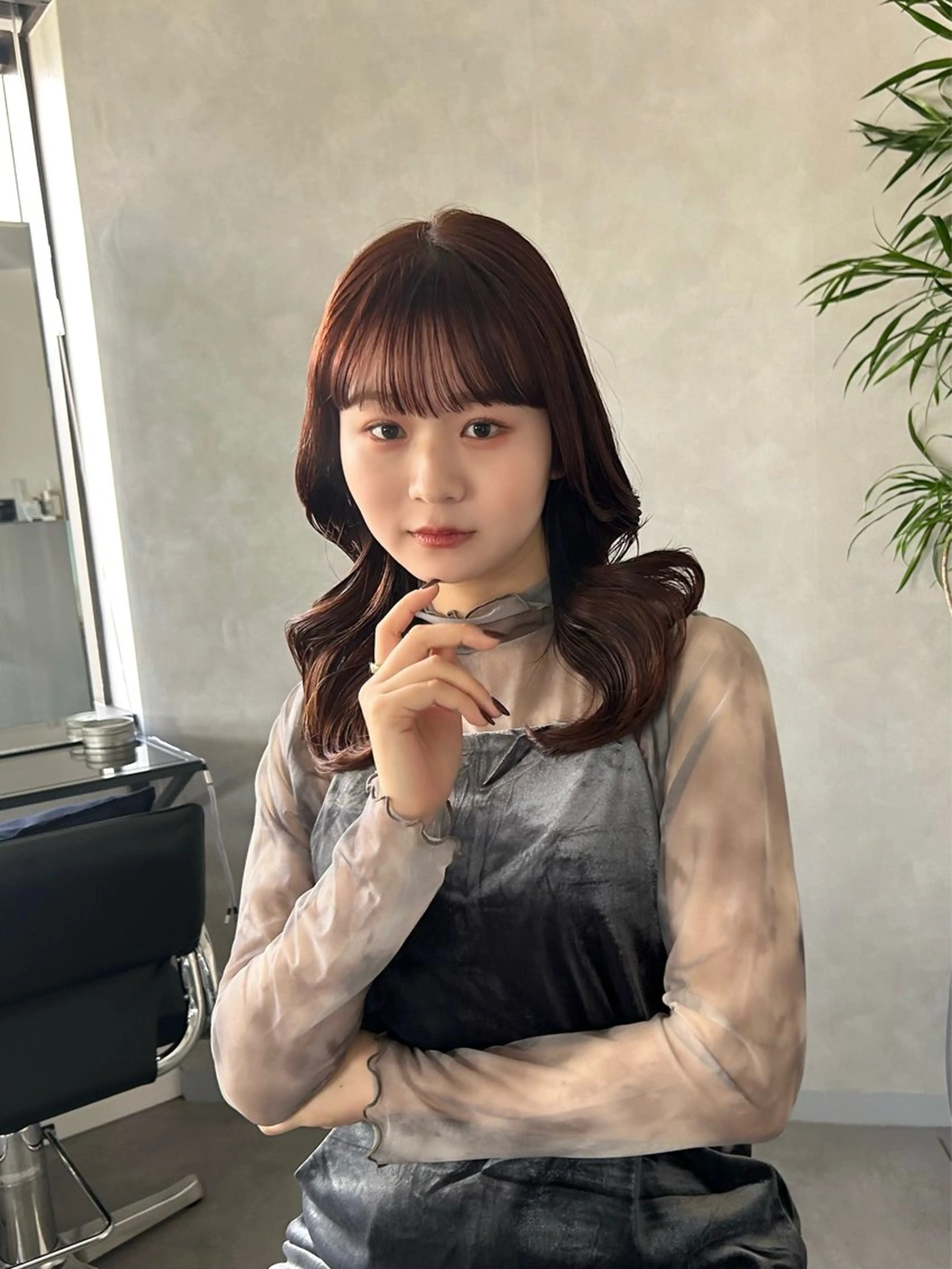 ミディアム カラー ブラウンカラー ピンクカラー ピンクブラウン くびれヘア レイヤーカット ❤️ショートカット ・顔周りカット❤️のヘアスタイル