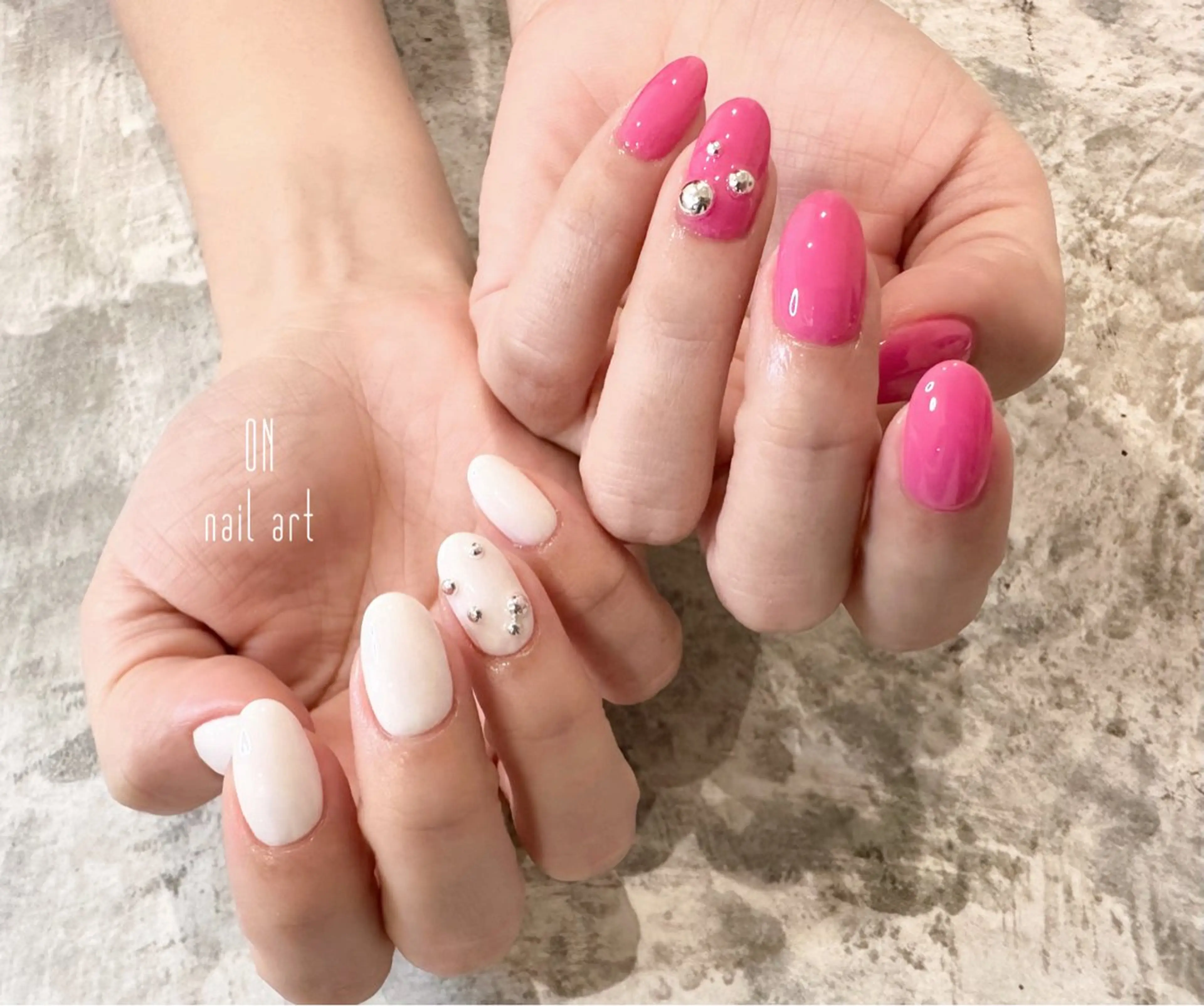 ネイル ホワイト ON nail artのネイルデザイン