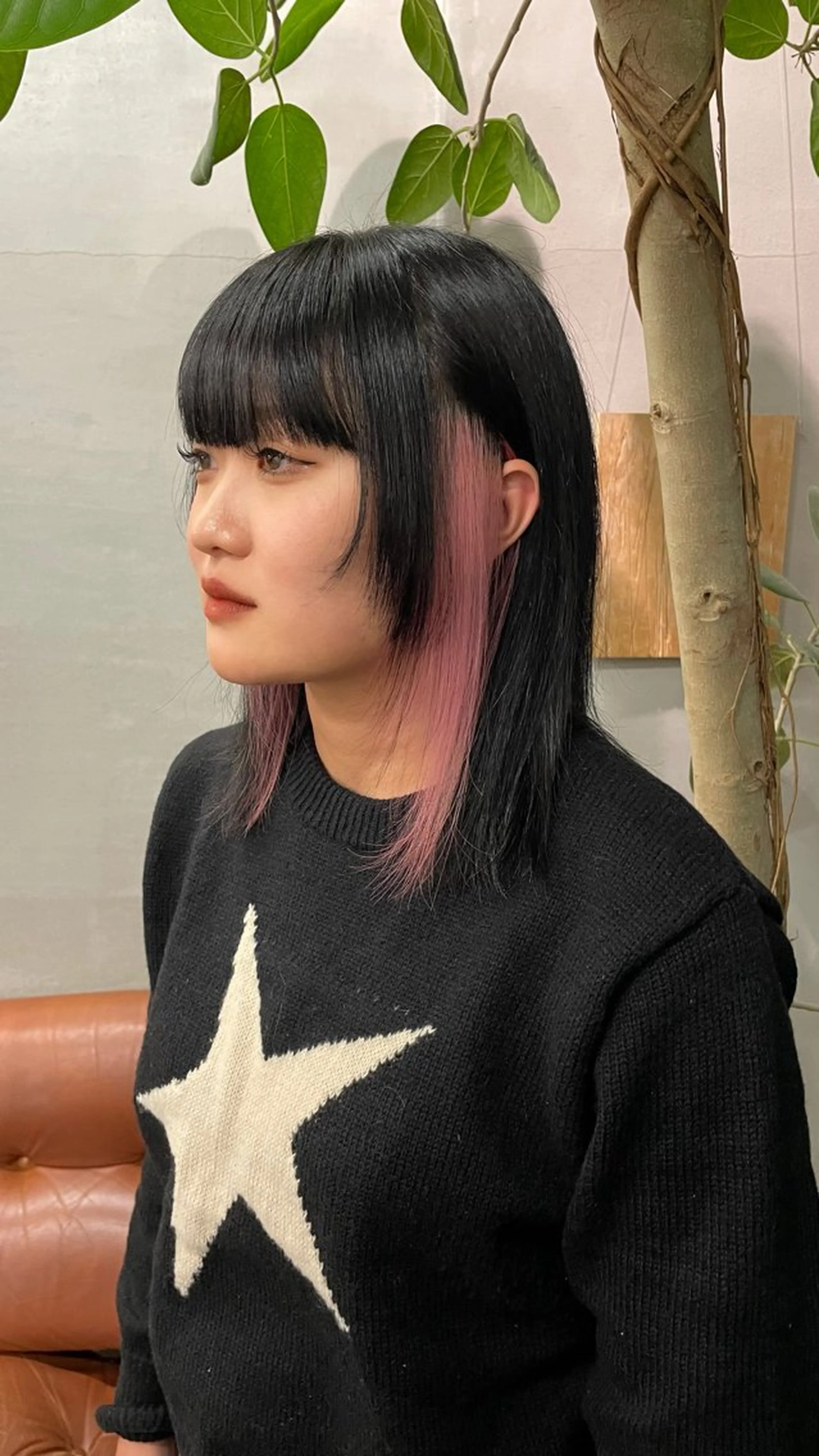 セミロング カラー インナーカラー 都築 あんずのヘアスタイル