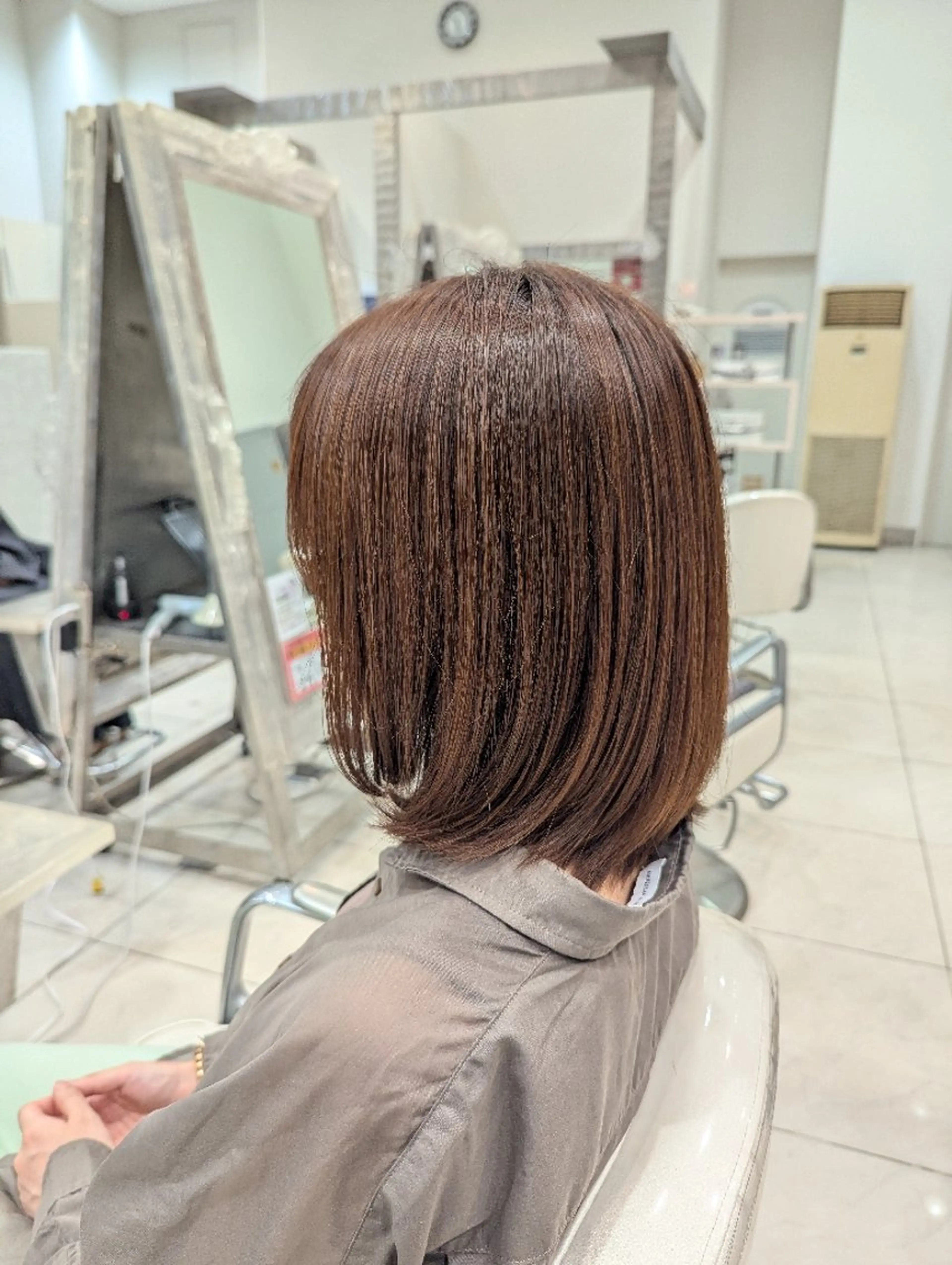 ミディアム カラー 艶カラー✨ 上村保幸のヘアスタイル