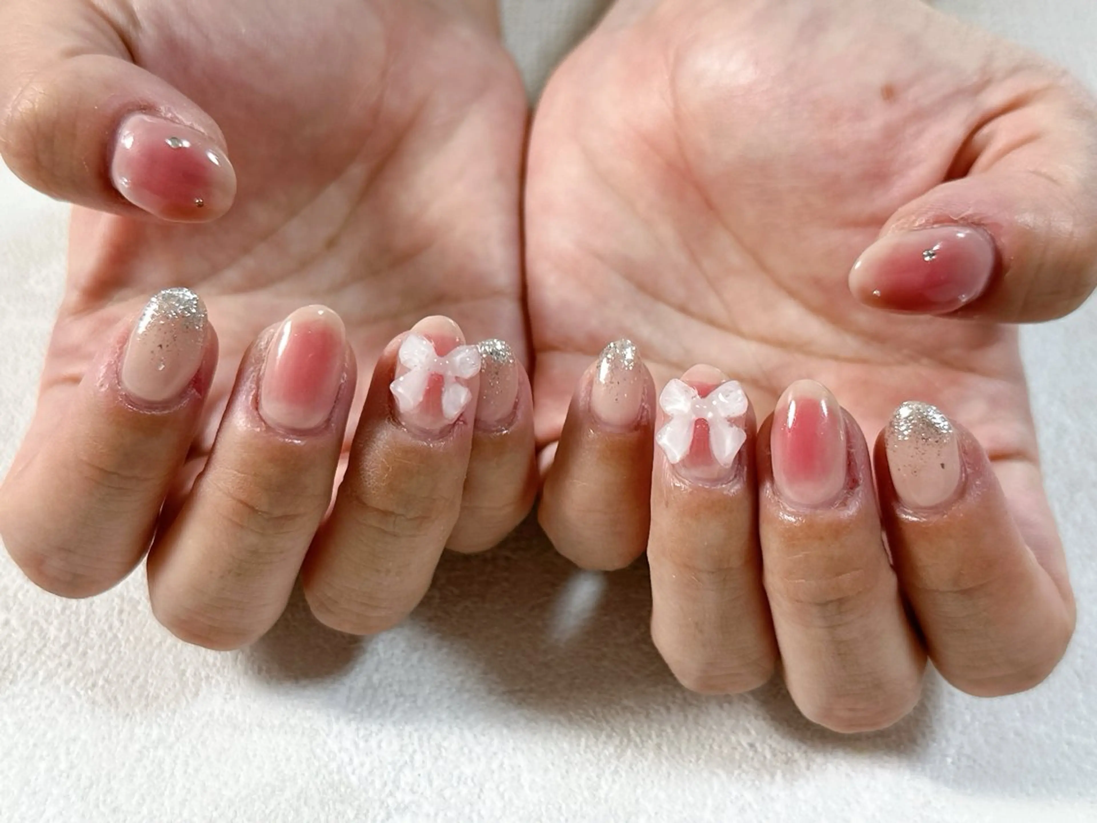 ネイル オーロラネイル ブルー フットネイル フレンチネイル ジェルネイル ハンドネイル kiki nail たまプラーザのネイルデザイン