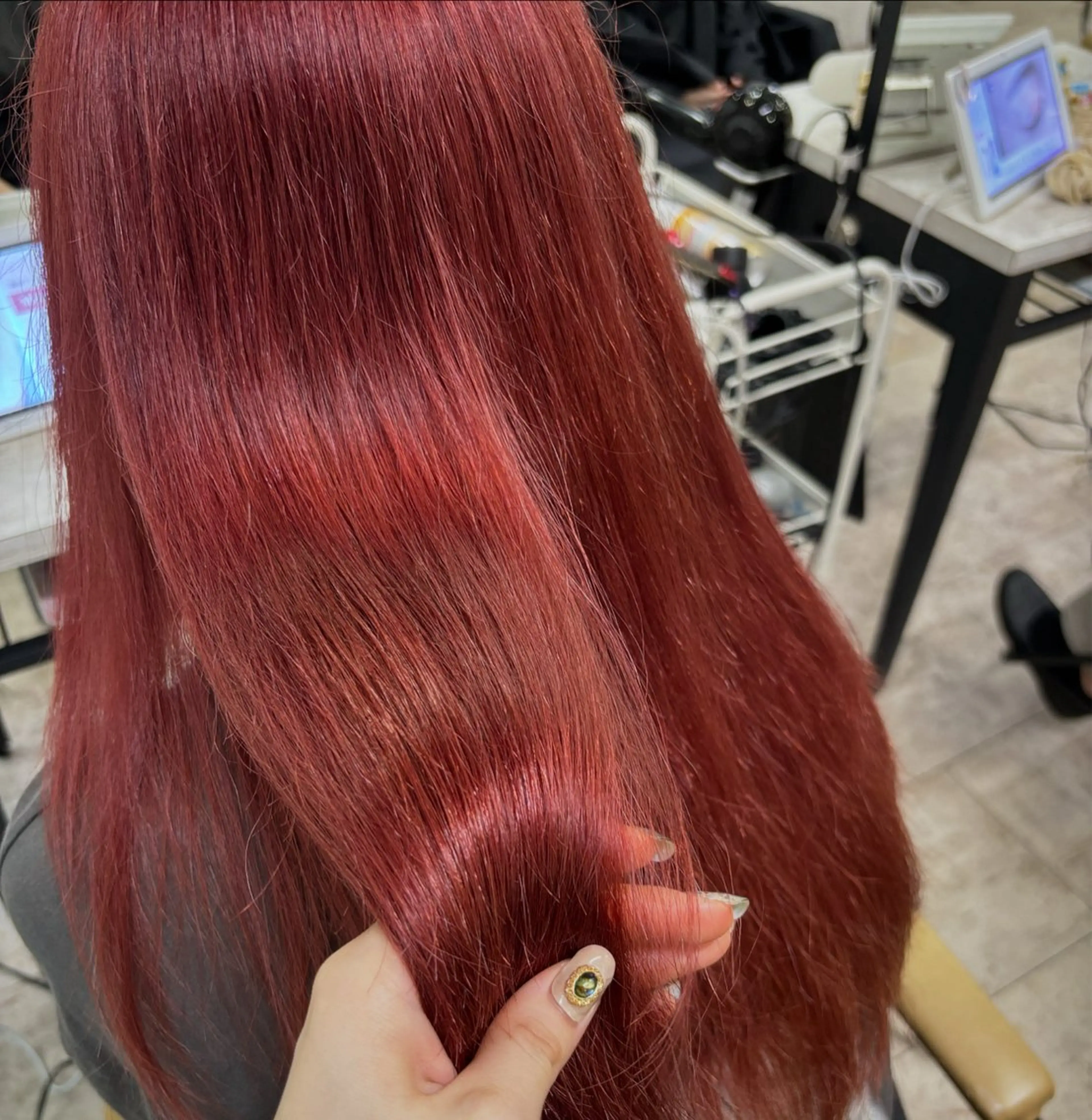 カラー レッドカラー 透明感カラー🦋 Yuu🦋のヘアスタイル