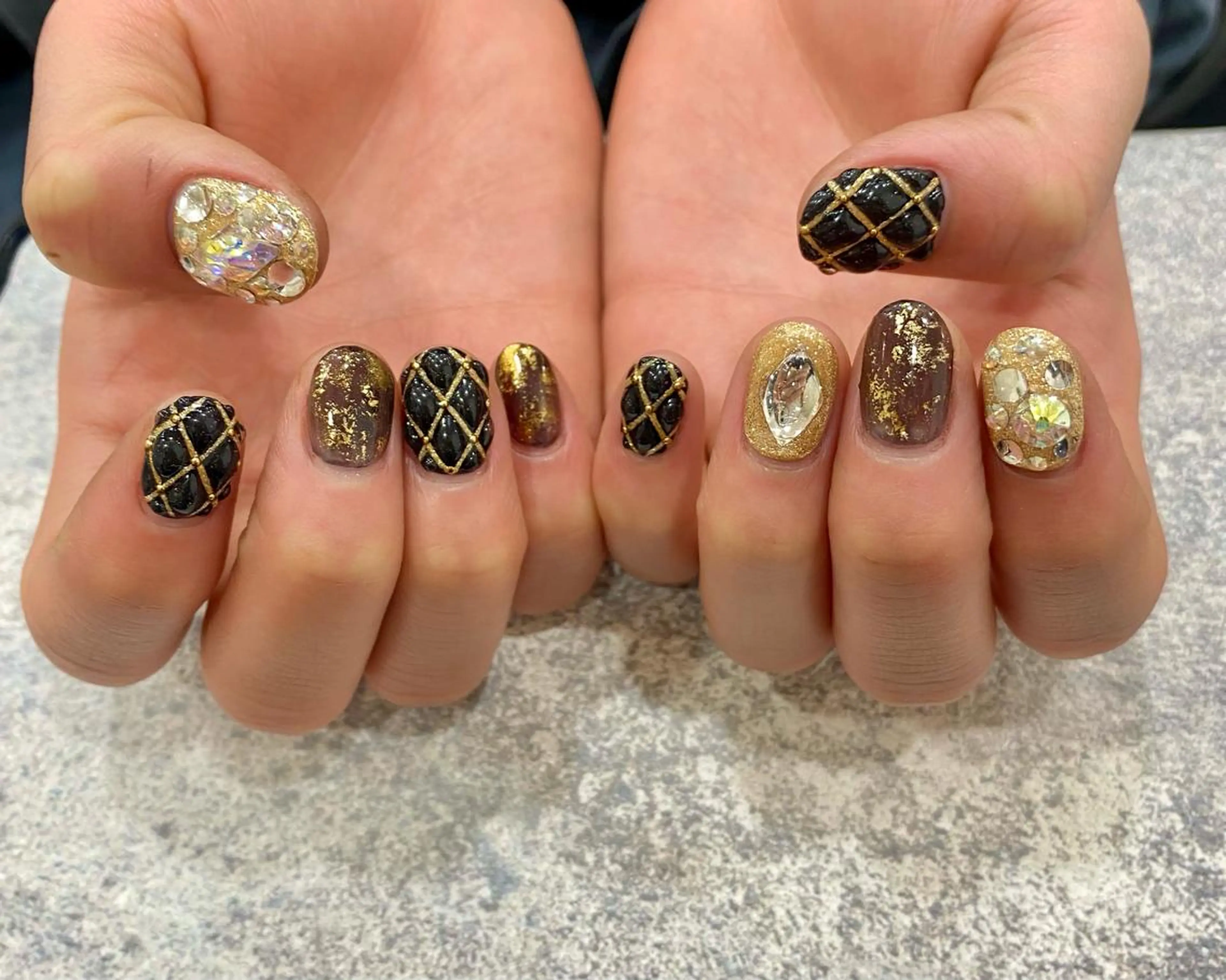 ネイル 安藤 彩乃のネイルデザイン