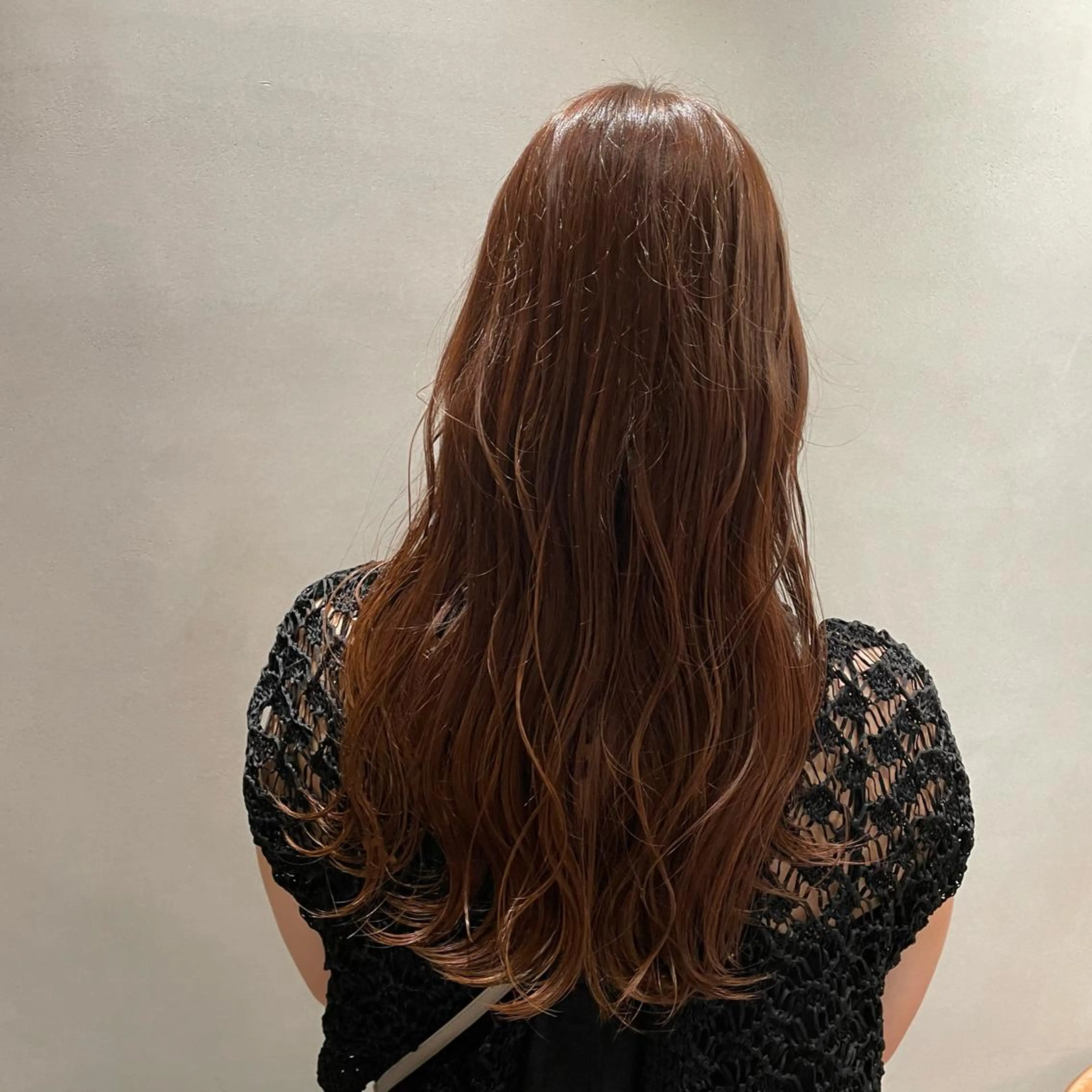 ロング カラー ブラウンカラー ピンクカラー ピンクブラウン 森 遥菜のヘアスタイル