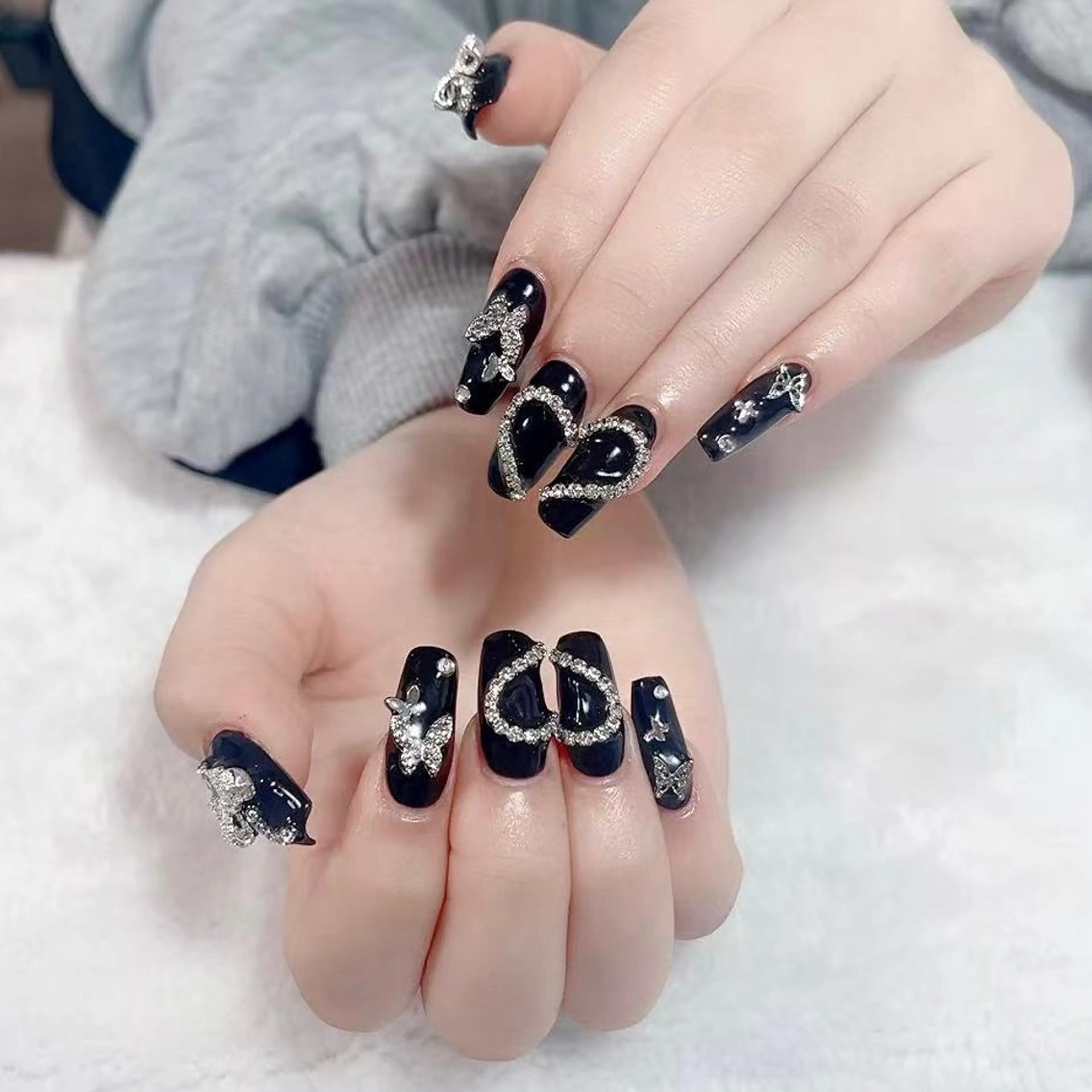 ネイル 持ち込み Amina nail salonのネイルデザイン