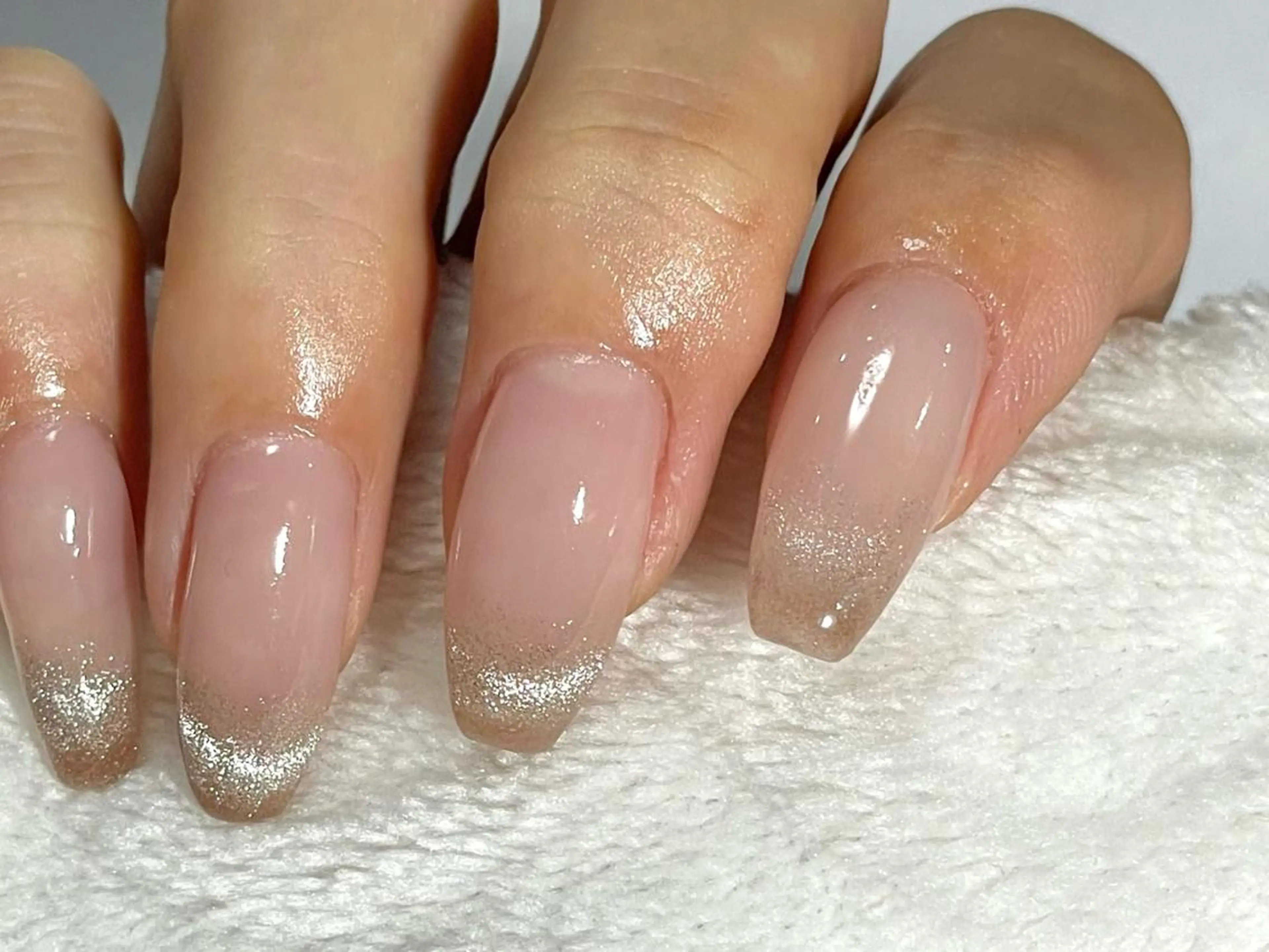 【オフなしの方】大人可愛い！マグネットフレンチネイル☆の写真