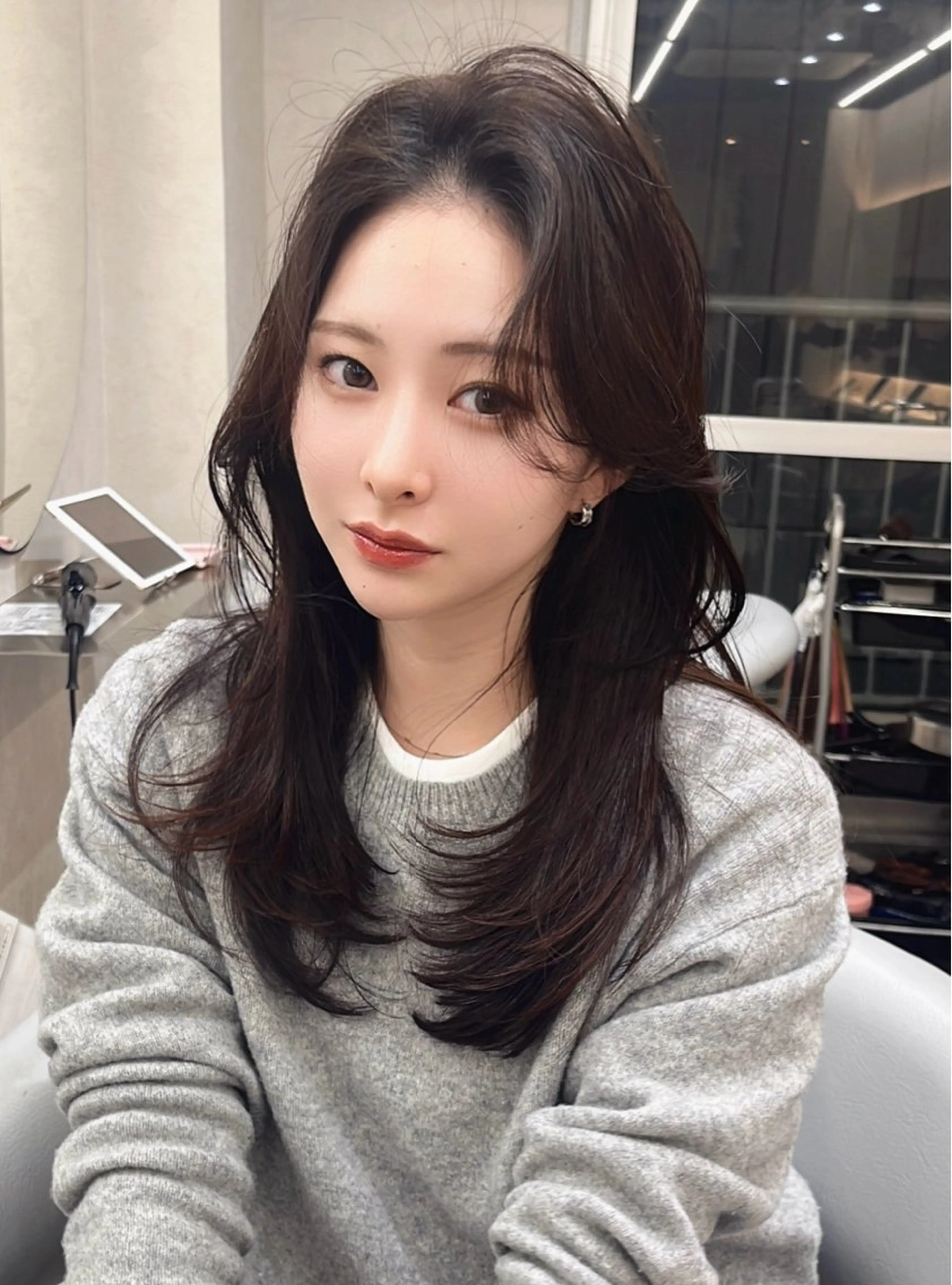 セミロング カラー ブラウンカラー グレージュ レイヤーカット カット ヘアカラー トリートメント 韓国レイヤー/新宿/ 髪質改善/岡崎のヘアスタイル