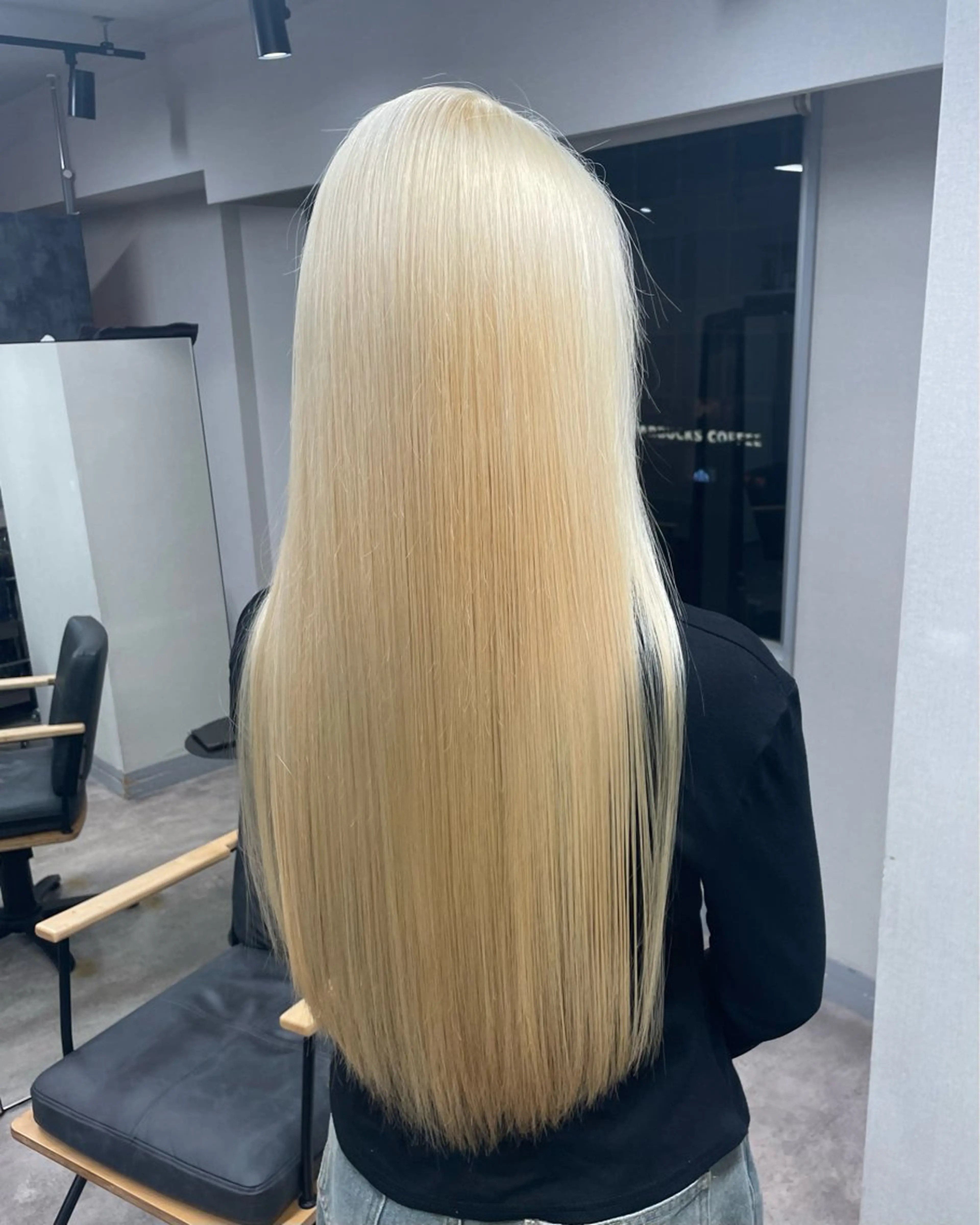 ロング カラー ブリーチ ケアブリーチ 透明感カラー ダブルカラー イルミナカラー ヘアカラー トリートメント ヘアセット 🌟ブリーチ/ レイヤー渋谷☀️のヘアスタイル