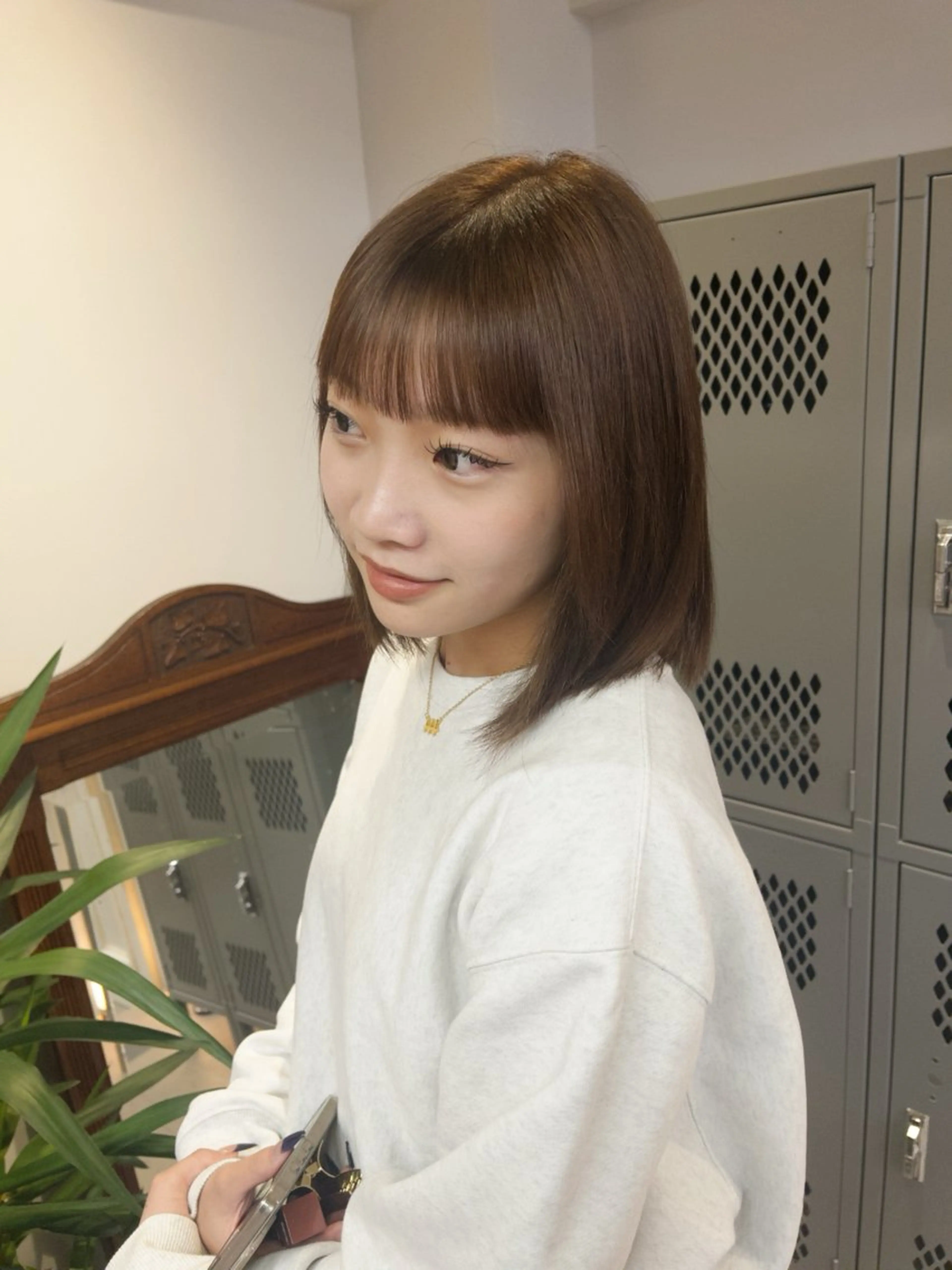 ショート ヘアカラー トリートメント kosoraベージュ ハイトーン/デザインのヘアスタイル