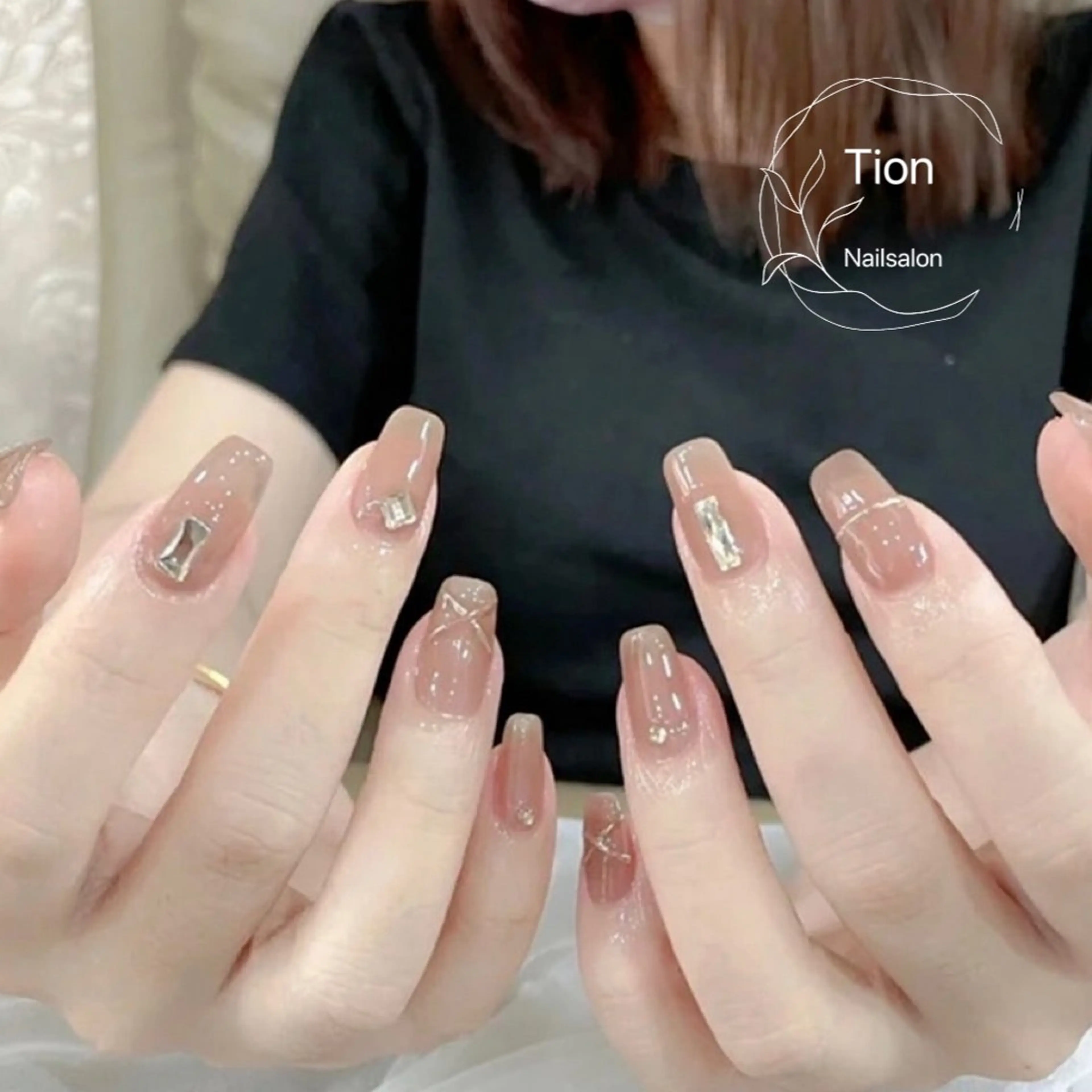 ネイル チークネイル 長さ出し フットネイル フレンチネイル ジェルネイル Nailsalon Tion 横浜西口店のネイルデザイン