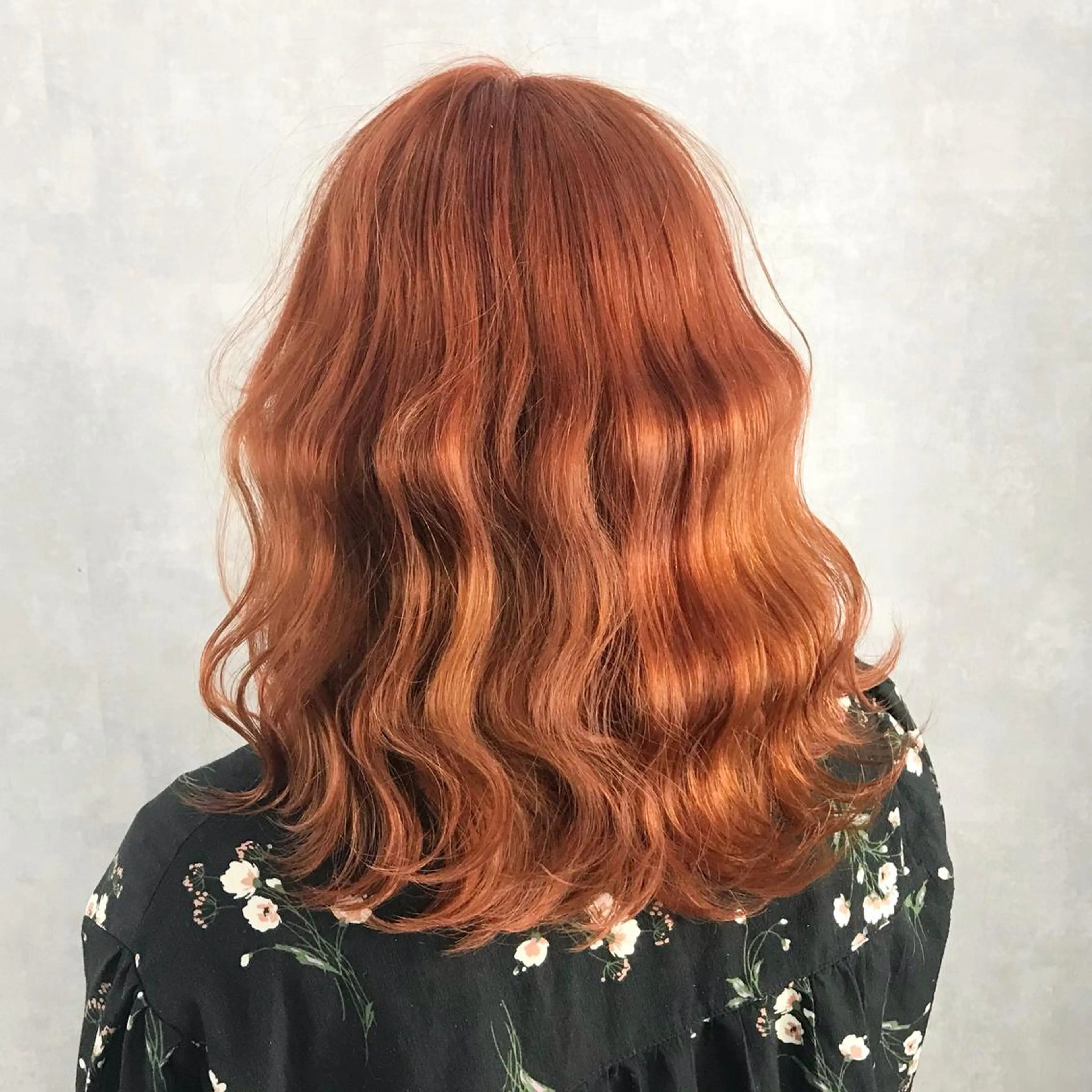 ロング カラー ベージュカラー ブリーチ オレンジ オレンジベージュ サロウィン所属・K-POP好き美容師 🇰🇷Kai.Yのヘアスタイル