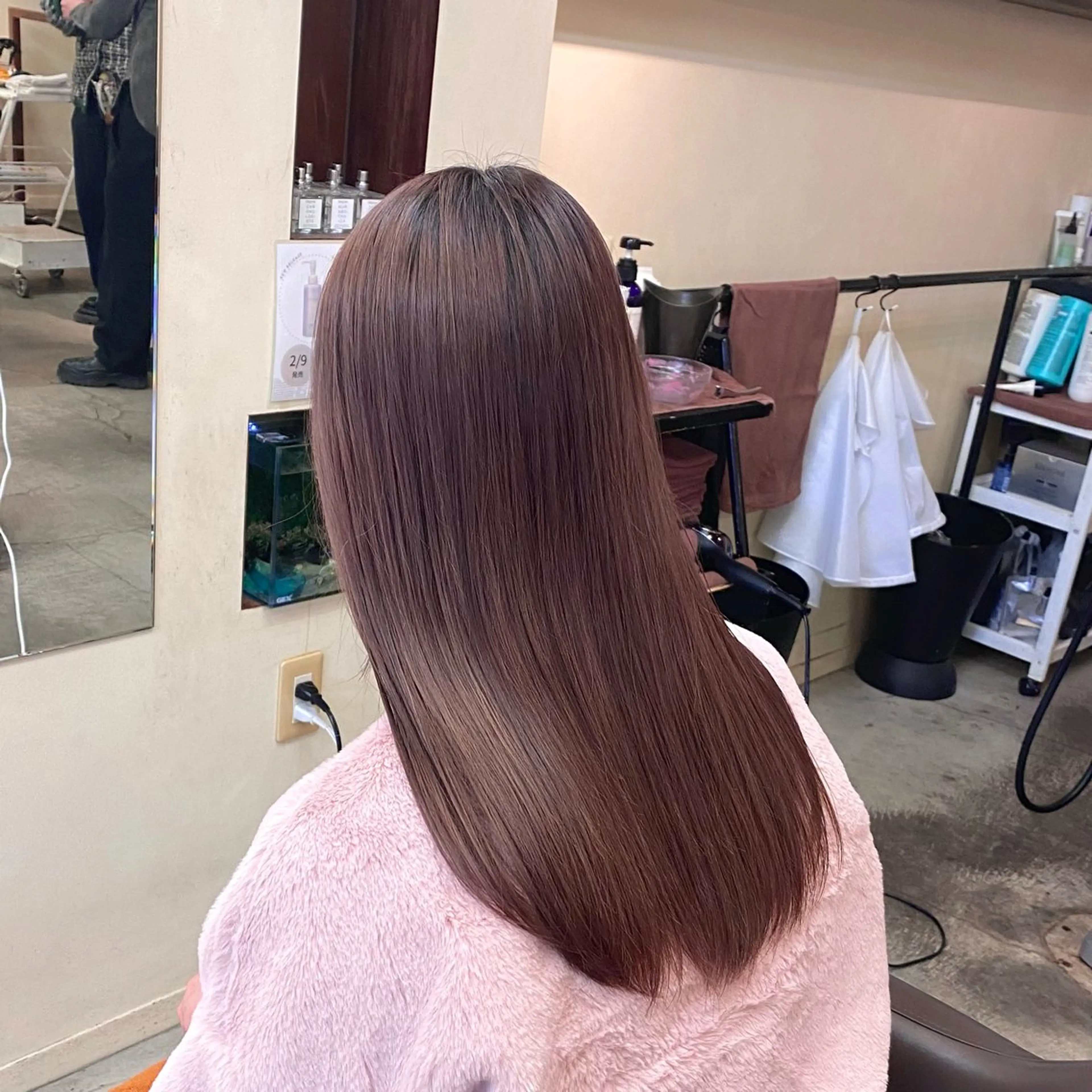 ロング カラー ブリーチ ブラウンカラー ピンクカラー ピンクブラウン HIKARIS 相川所属・ウチダ ユウヤのヘアスタイル