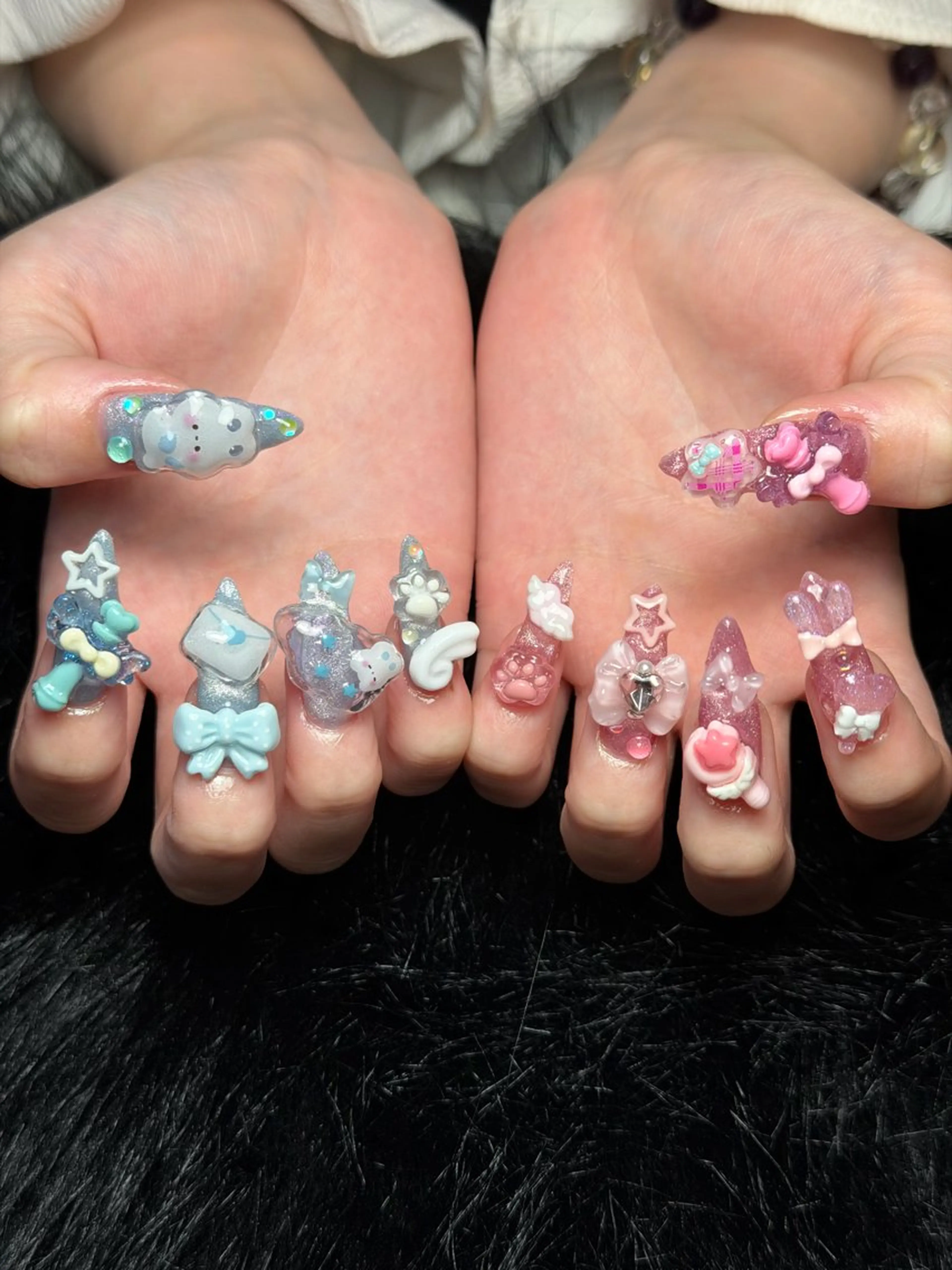 ネイル フレンチネイル グラデーション 韓国ネイル マグネットネイル シンプルネイル ハンドネイル CoMo Nail Studio所属・CoMo Nailのネイルデザイン