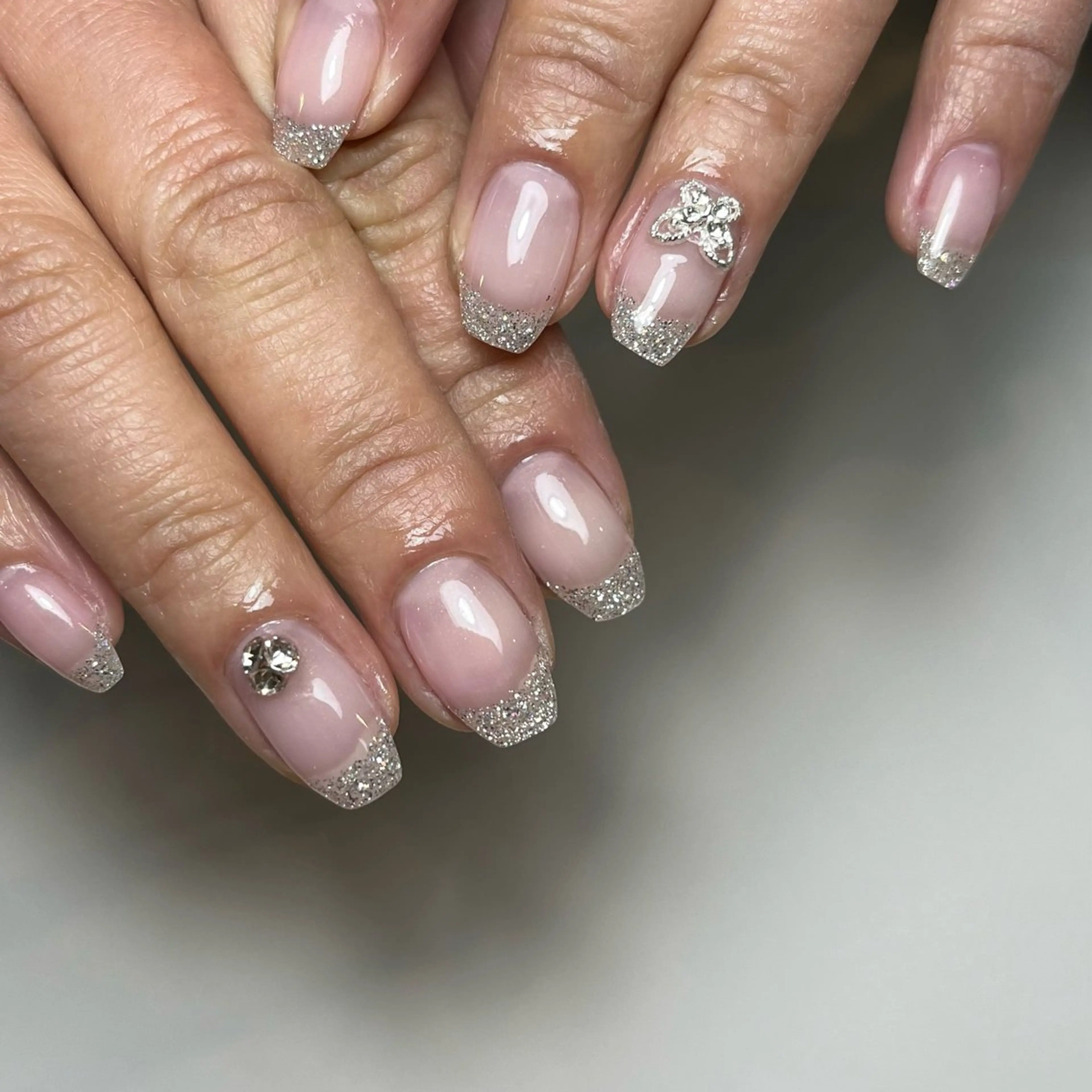 ネイル フレンチネイル ラメ(グリッター) ハンドネイル ballie／小野原 なつみのネイルデザイン