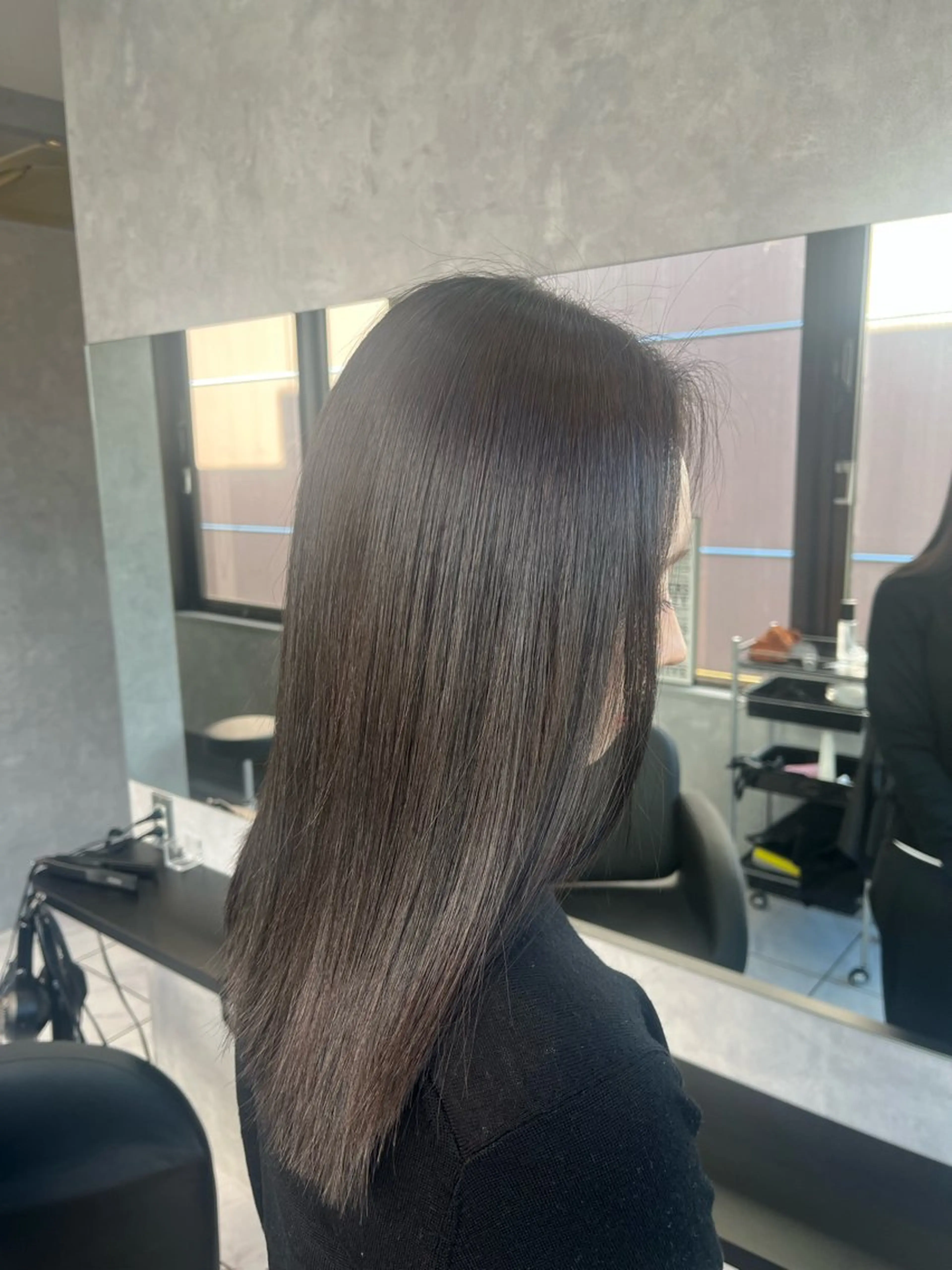 カラー グレージュ トメちゃん 💜🇭🇰のヘアスタイル