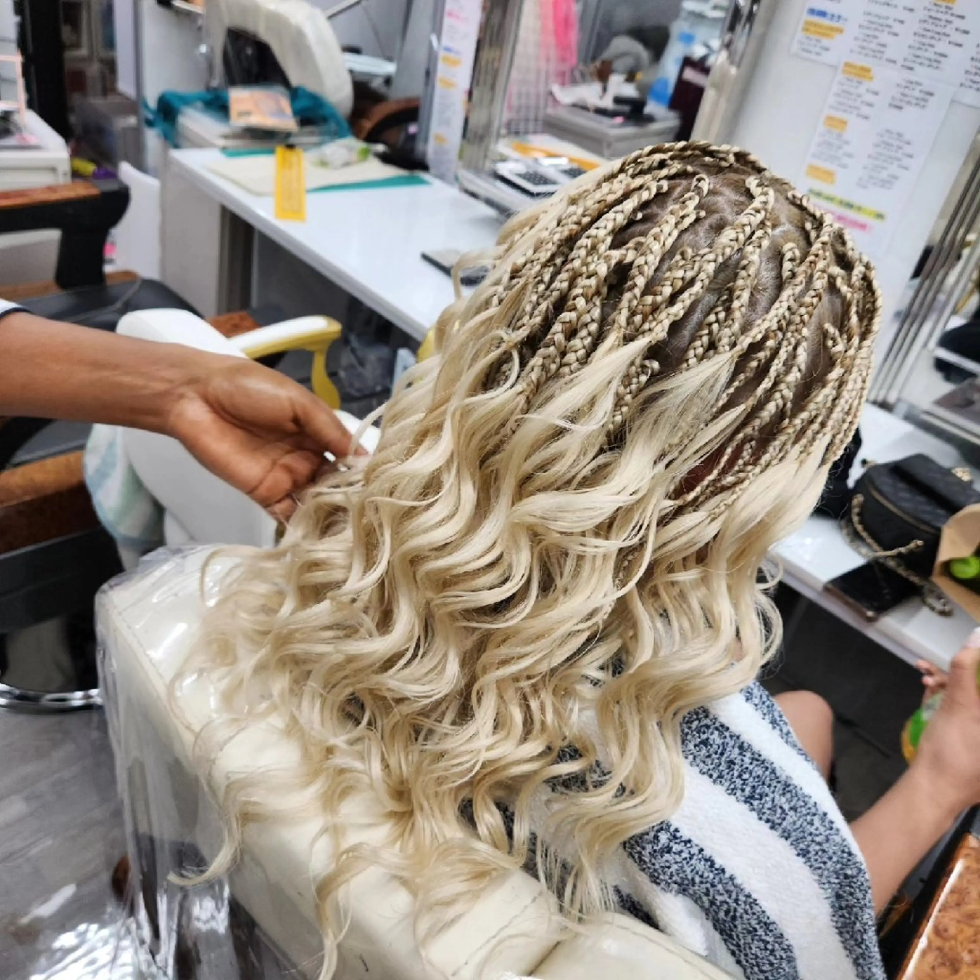 パーマ ミディアム  渡辺 マリのヘアスタイル