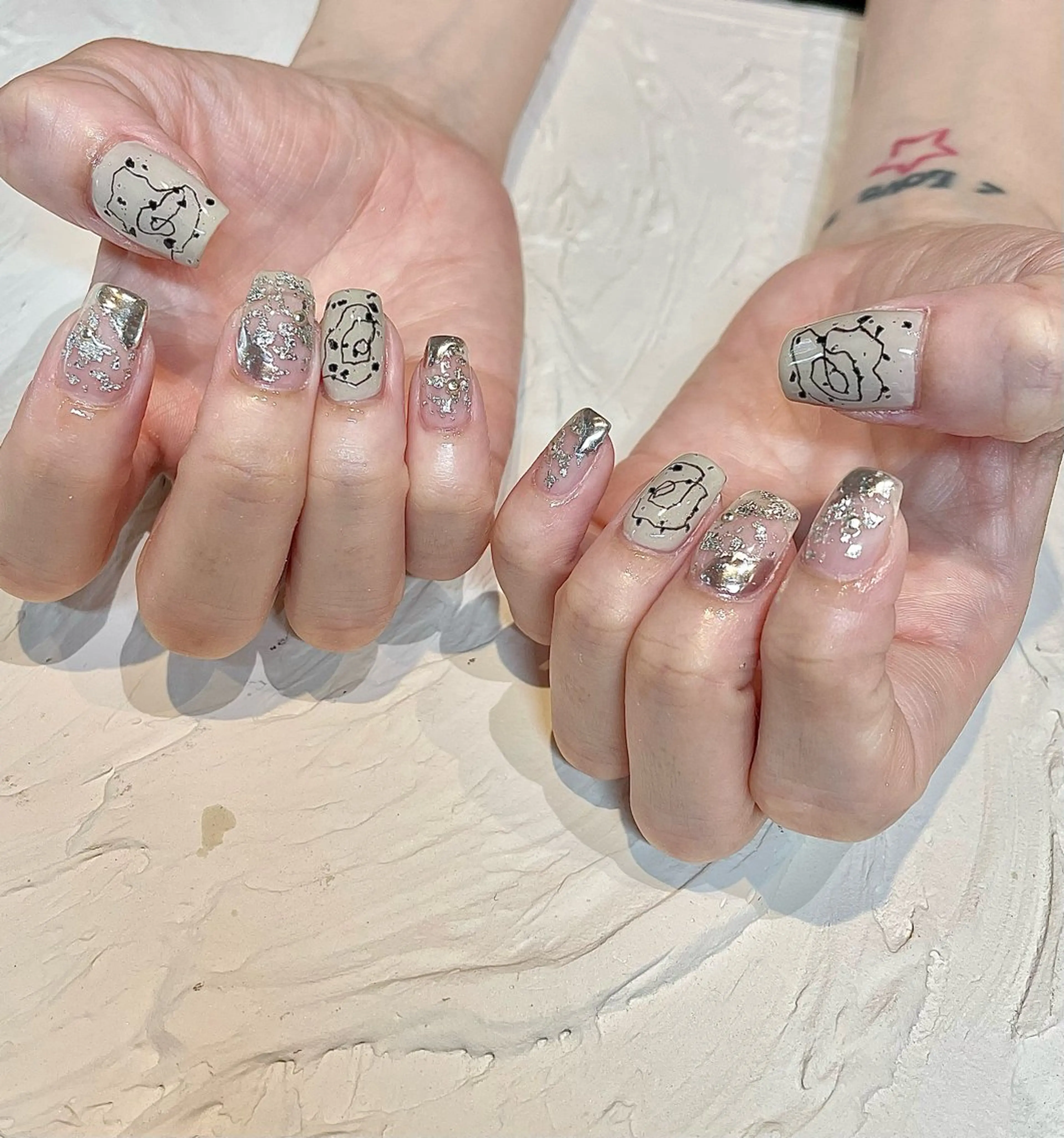 ネイル ハンドネイル KIM CHORANのネイルデザイン