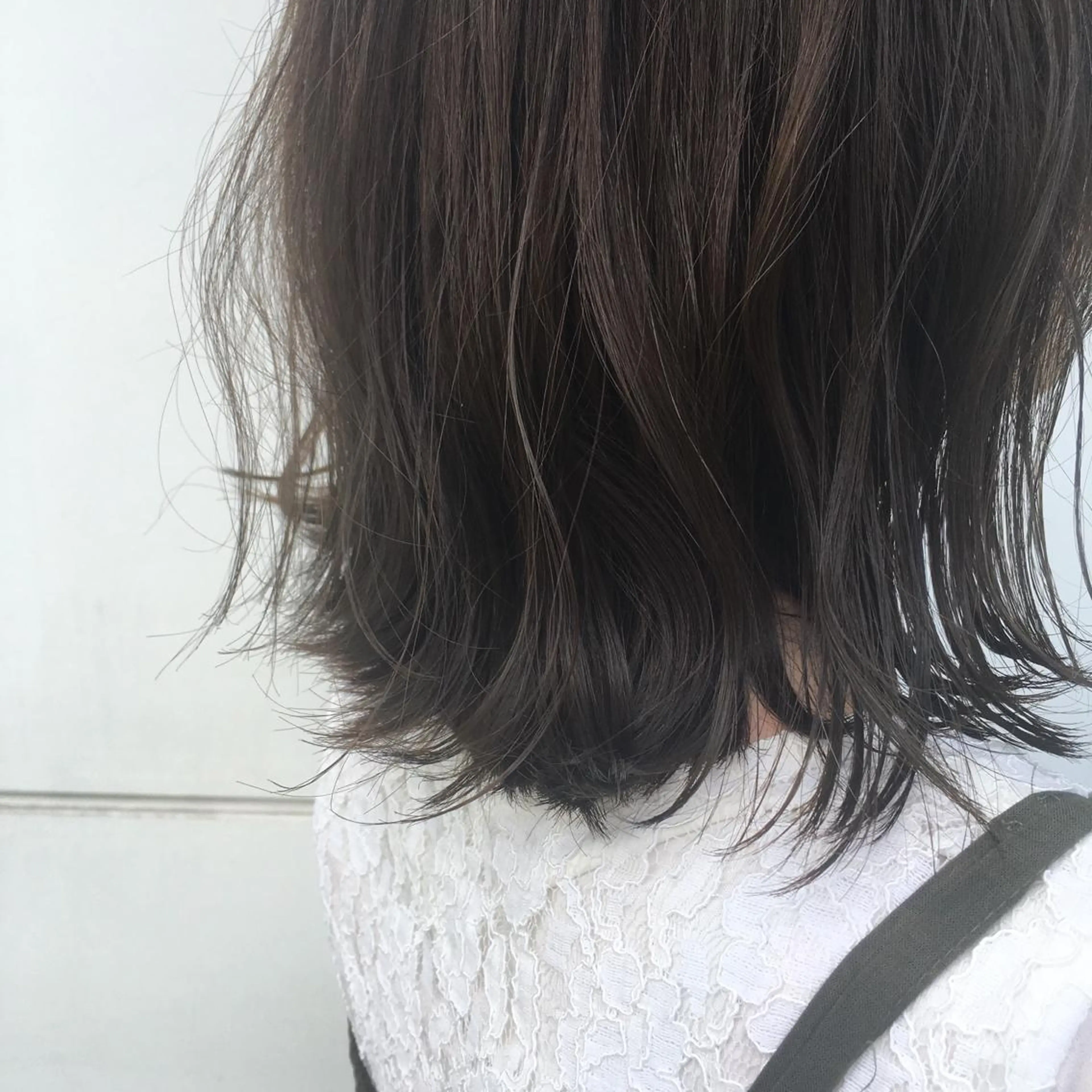 セミロング カラー ヘアカラー トリートメント RINA🧤 デザインとボブのヘアスタイル
