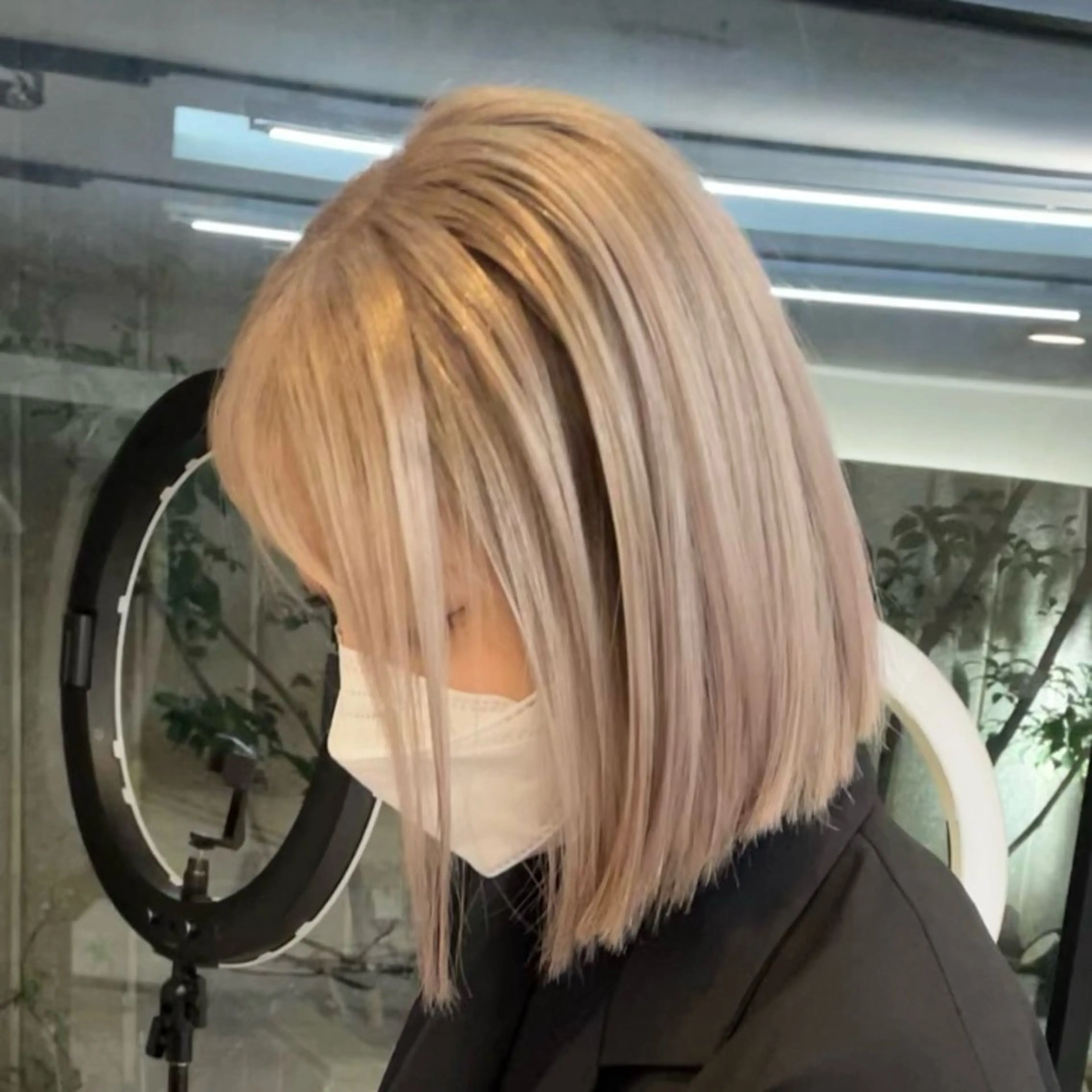 ミディアム 海外ハイトーン 🇺🇸sakiのヘアスタイル