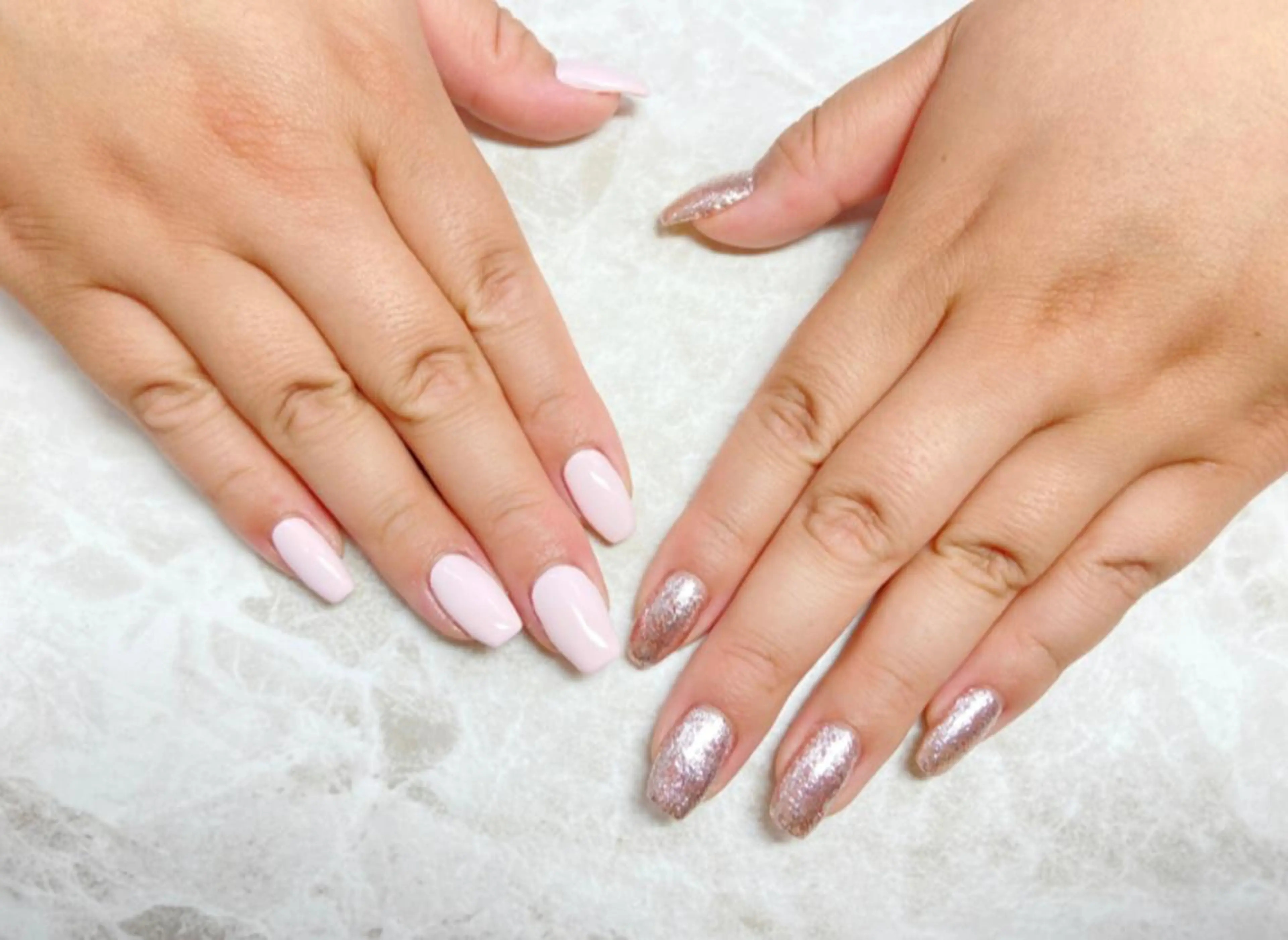 ネイル ハンドネイル *RAIMU* HOLOGRAMのネイルデザイン